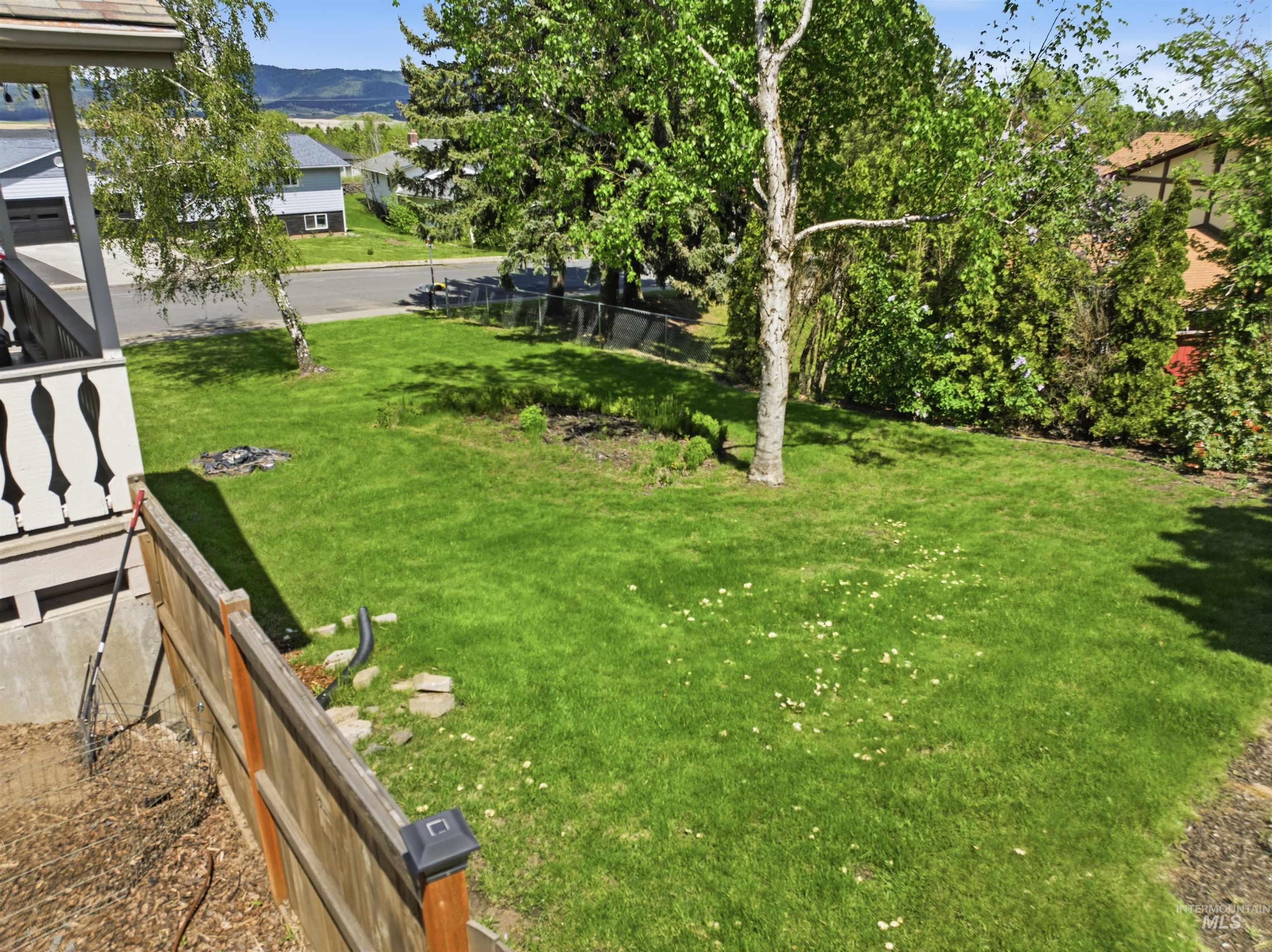 1205 Ponderosa Drive, Moscow, Idaho 83843, 4 Bedrooms, 3 Bathrooms, Residential For Sale, Price $600,000,MLS 98983530