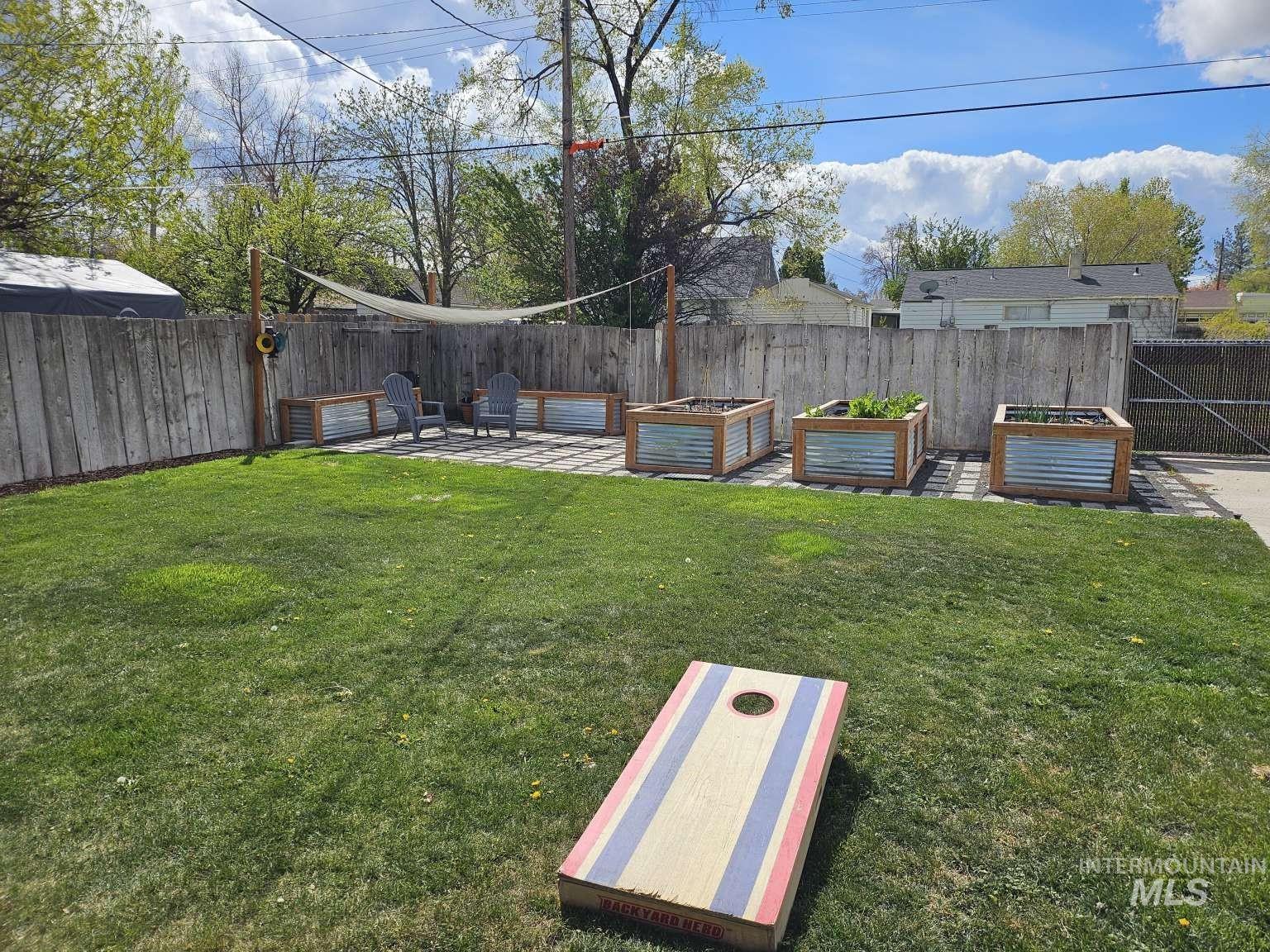 2026 11Th Ave, Twin Falls, Idaho 83301, 4 Bedrooms, 2 Bathrooms, Residential For Sale, Price $339,000, 98983533