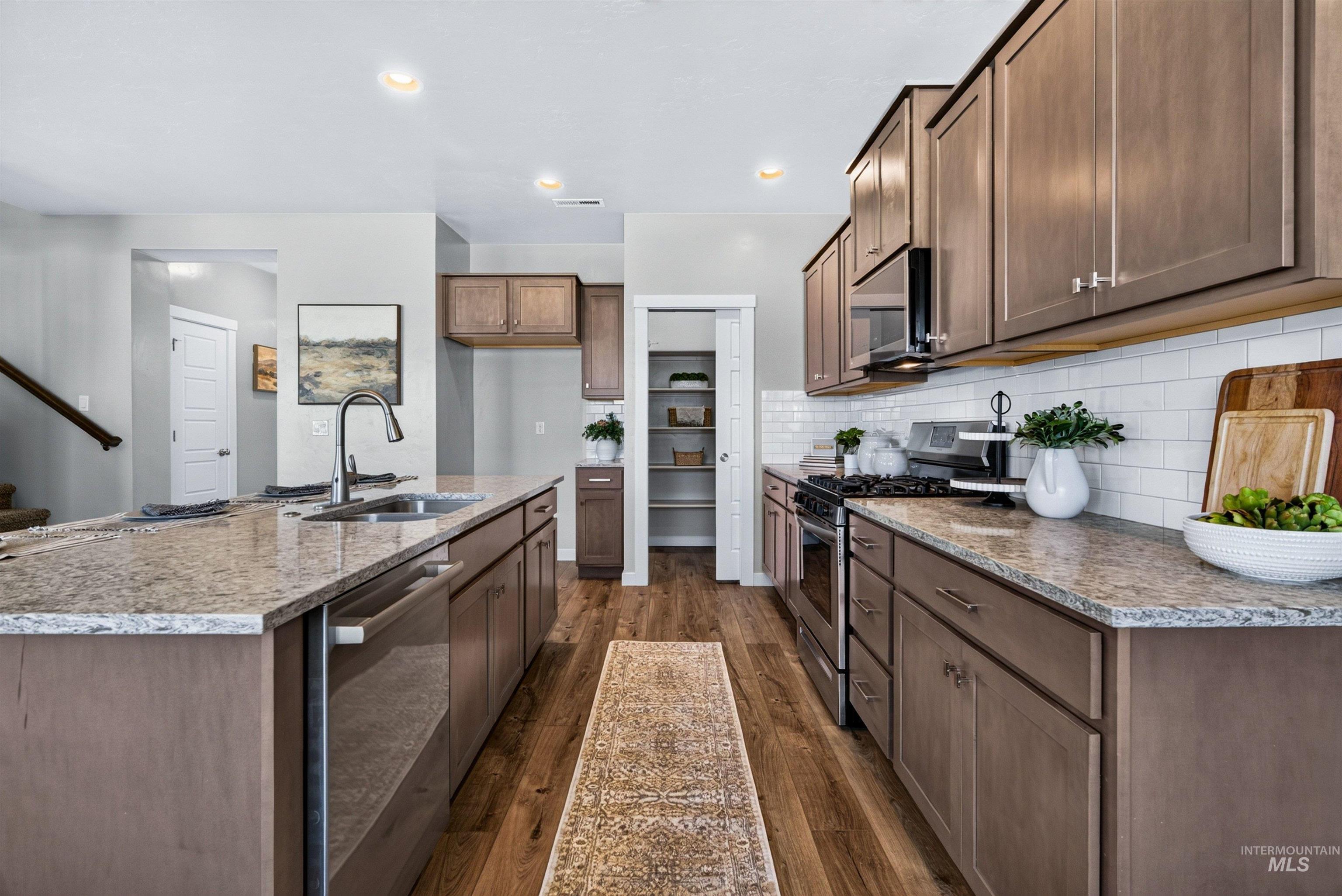 4102 W Spring House Drive, Eagle, Idaho 83616, 4 Bedrooms, 2.5 Bathrooms, Residential For Sale, Price $644,000,MLS 98983534