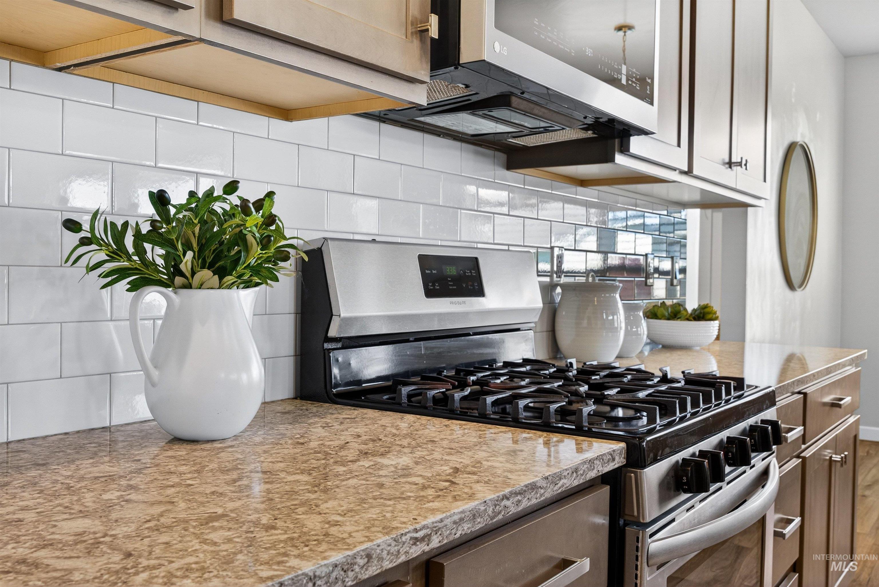 4102 W Spring House Drive, Eagle, Idaho 83616, 5 Bedrooms, 2.5 Bathrooms, Residential For Sale, Price $665,000, 98983534