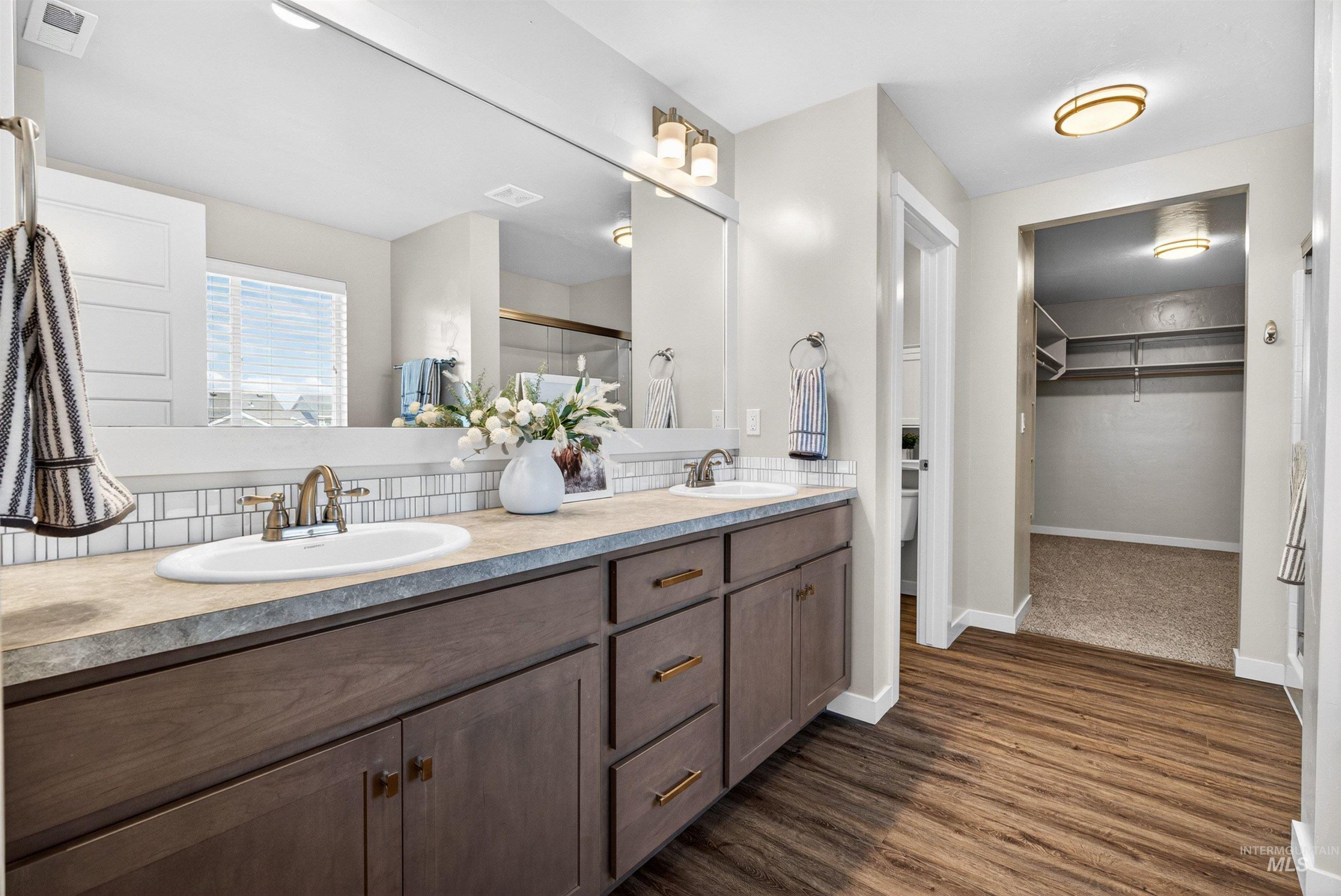 4102 W Spring House Drive, Eagle, Idaho 83616, 5 Bedrooms, 2.5 Bathrooms, Residential For Sale, Price $665,000, 98983534