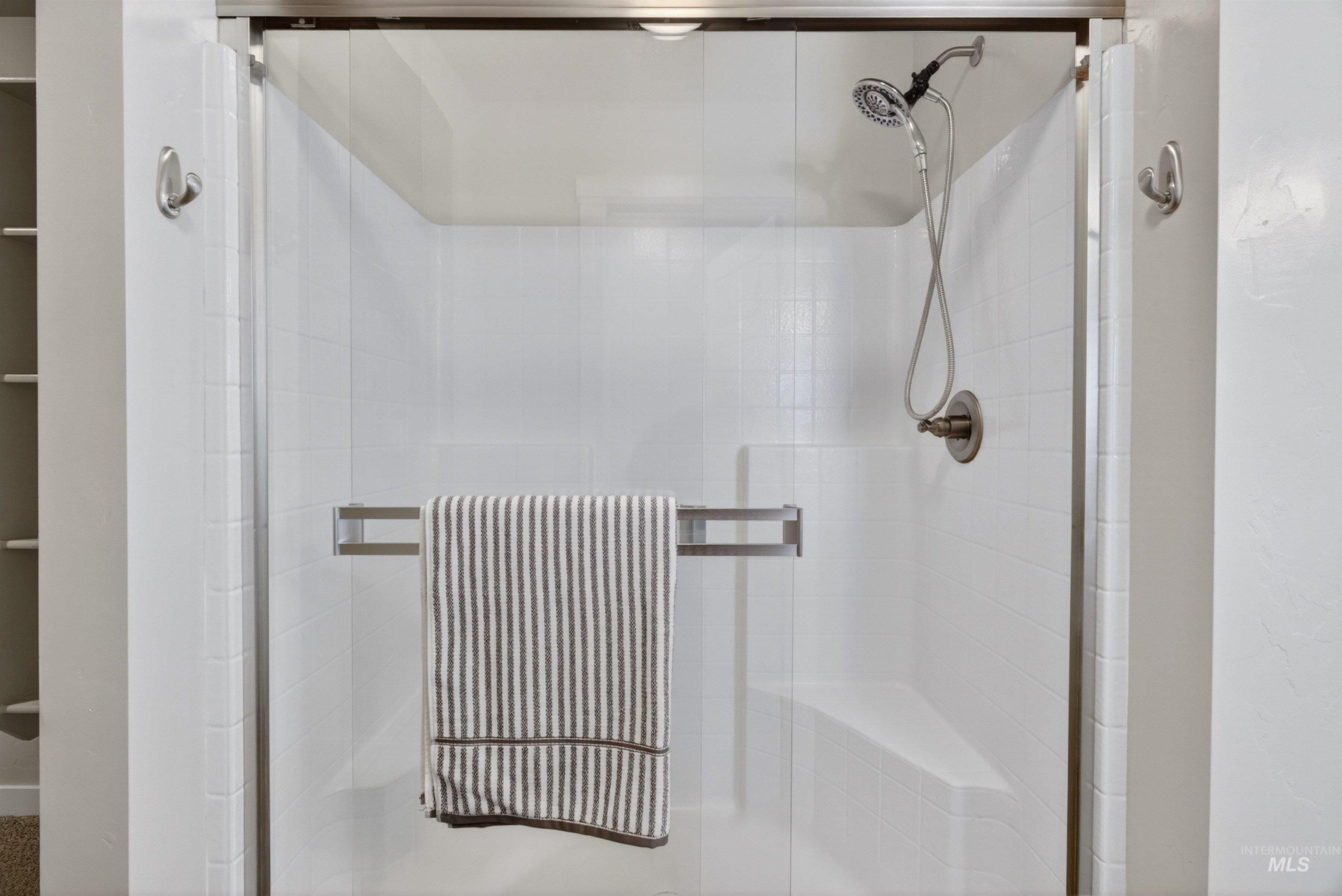 4102 W Spring House Drive, Eagle, Idaho 83616, 5 Bedrooms, 2.5 Bathrooms, Residential For Sale, Price $665,000, 98983534