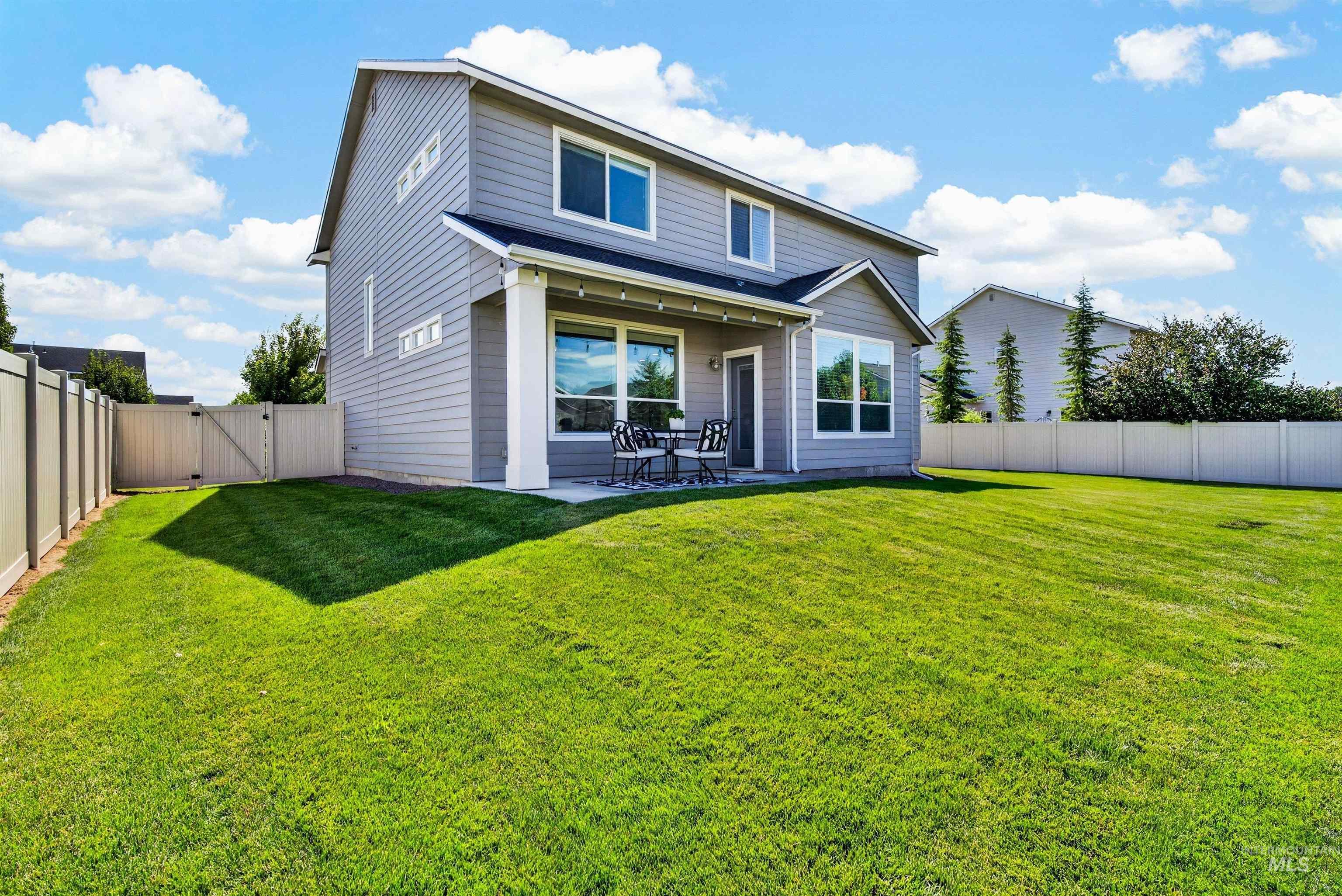 4102 W Spring House Drive, Eagle, Idaho 83616, 4 Bedrooms, 2.5 Bathrooms, Residential For Sale, Price $644,000,MLS 98983534