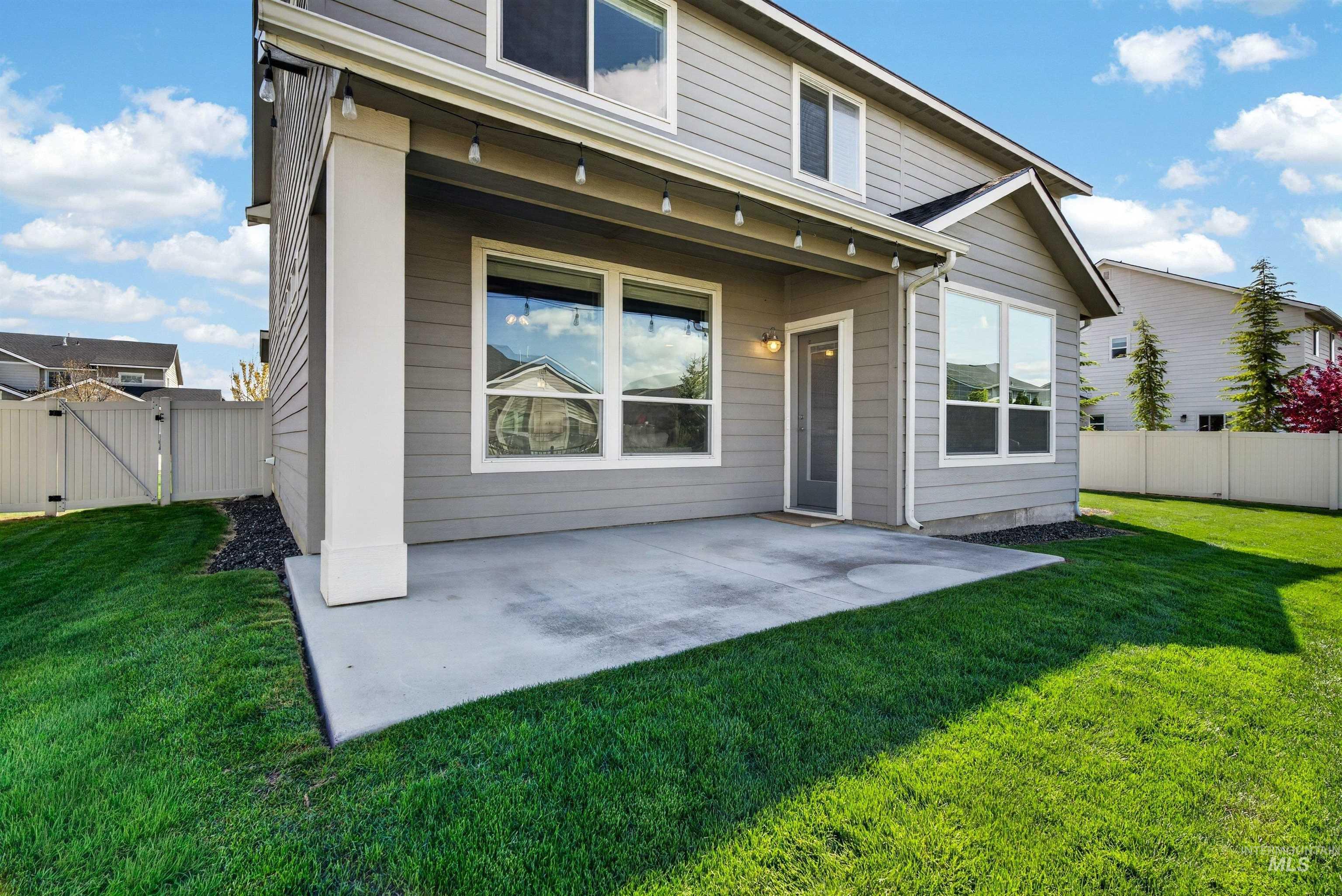 4102 W Spring House Drive, Eagle, Idaho 83616, 5 Bedrooms, 2.5 Bathrooms, Residential For Sale, Price $665,000, 98983534