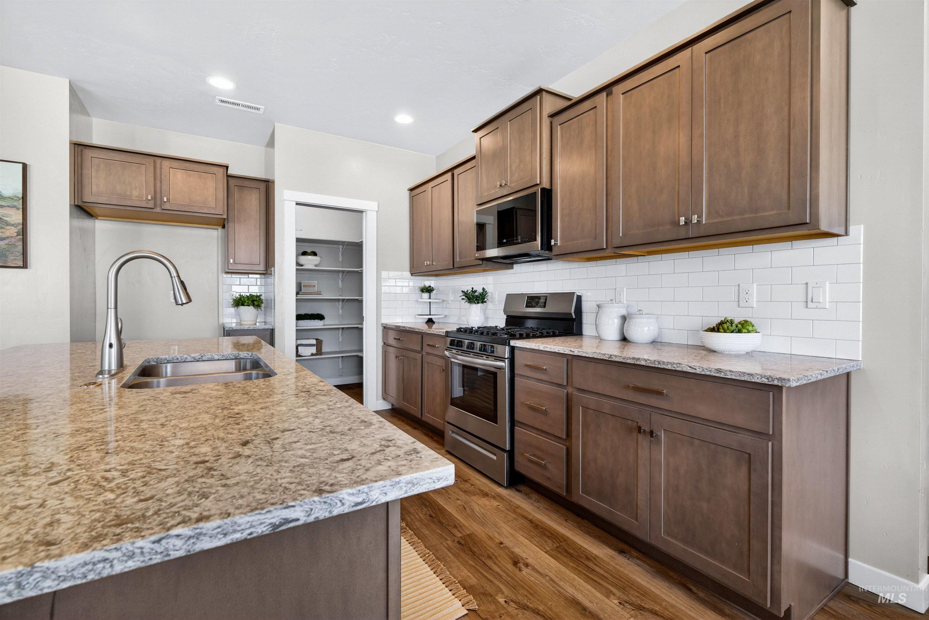 4102 W Spring House Drive, Eagle, Idaho 83616, 5 Bedrooms, 2.5 Bathrooms, Residential For Sale, Price $665,000, 98983534