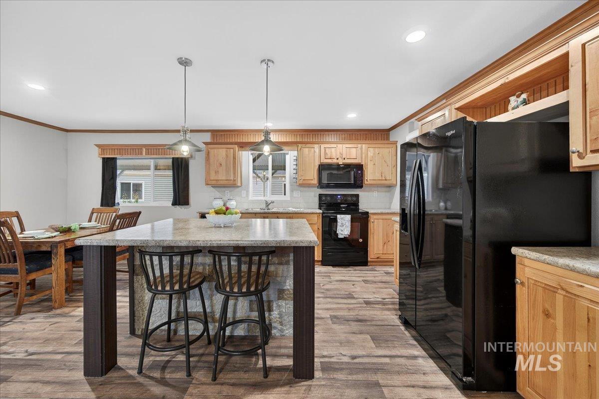 5692 N Confederate Lane, Boise, Idaho 83714, 3 Bedrooms, 2 Bathrooms, Residential For Sale, Price $169,000, 98983536