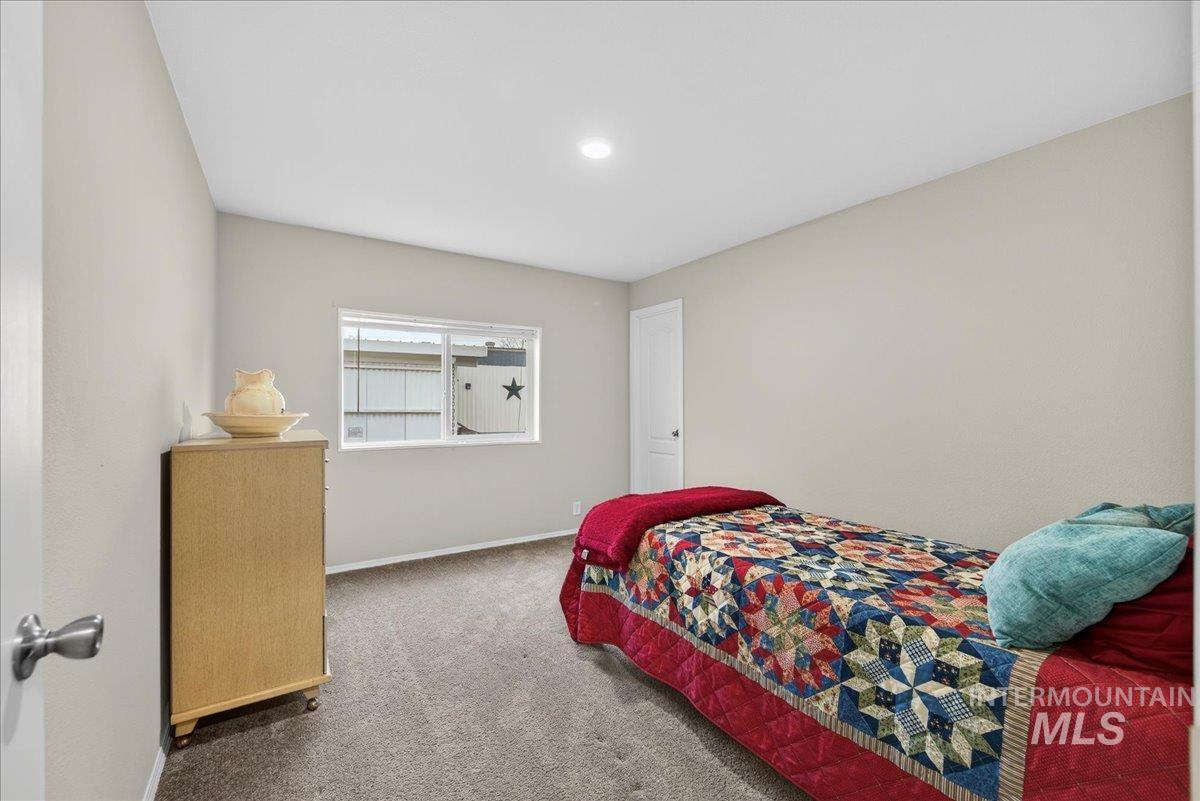 5692 N Confederate Lane, Boise, Idaho 83714, 3 Bedrooms, 2 Bathrooms, Residential For Sale, Price $189,000, 98983536