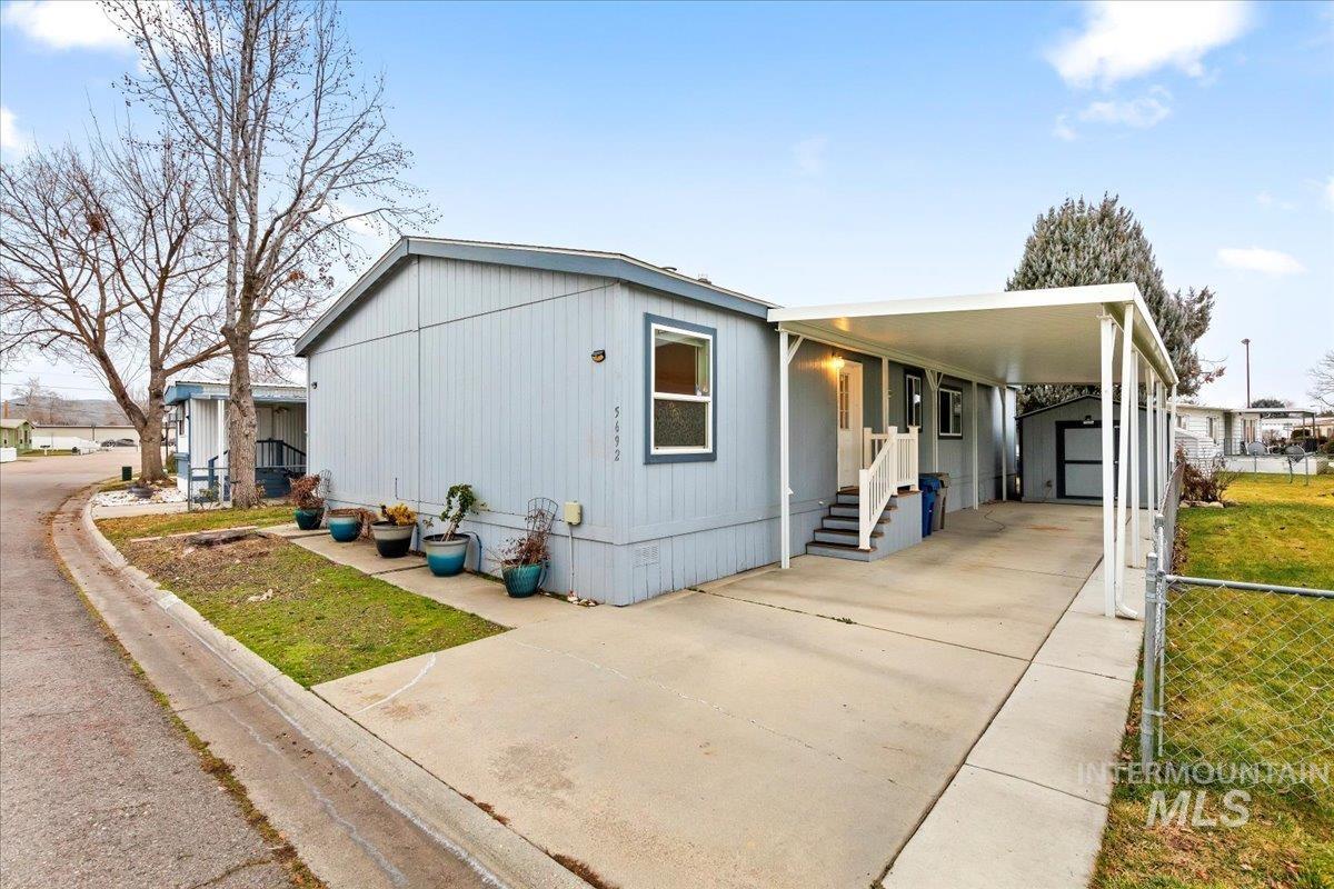 5692 N Confederate Lane, Boise, Idaho 83714, 3 Bedrooms, 2 Bathrooms, Residential For Sale, Price $189,000, 98983536