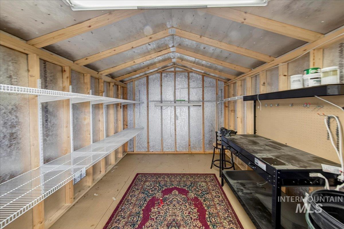 5692 N Confederate Lane, Boise, Idaho 83714, 3 Bedrooms, 2 Bathrooms, Residential For Sale, Price $189,000, 98983536