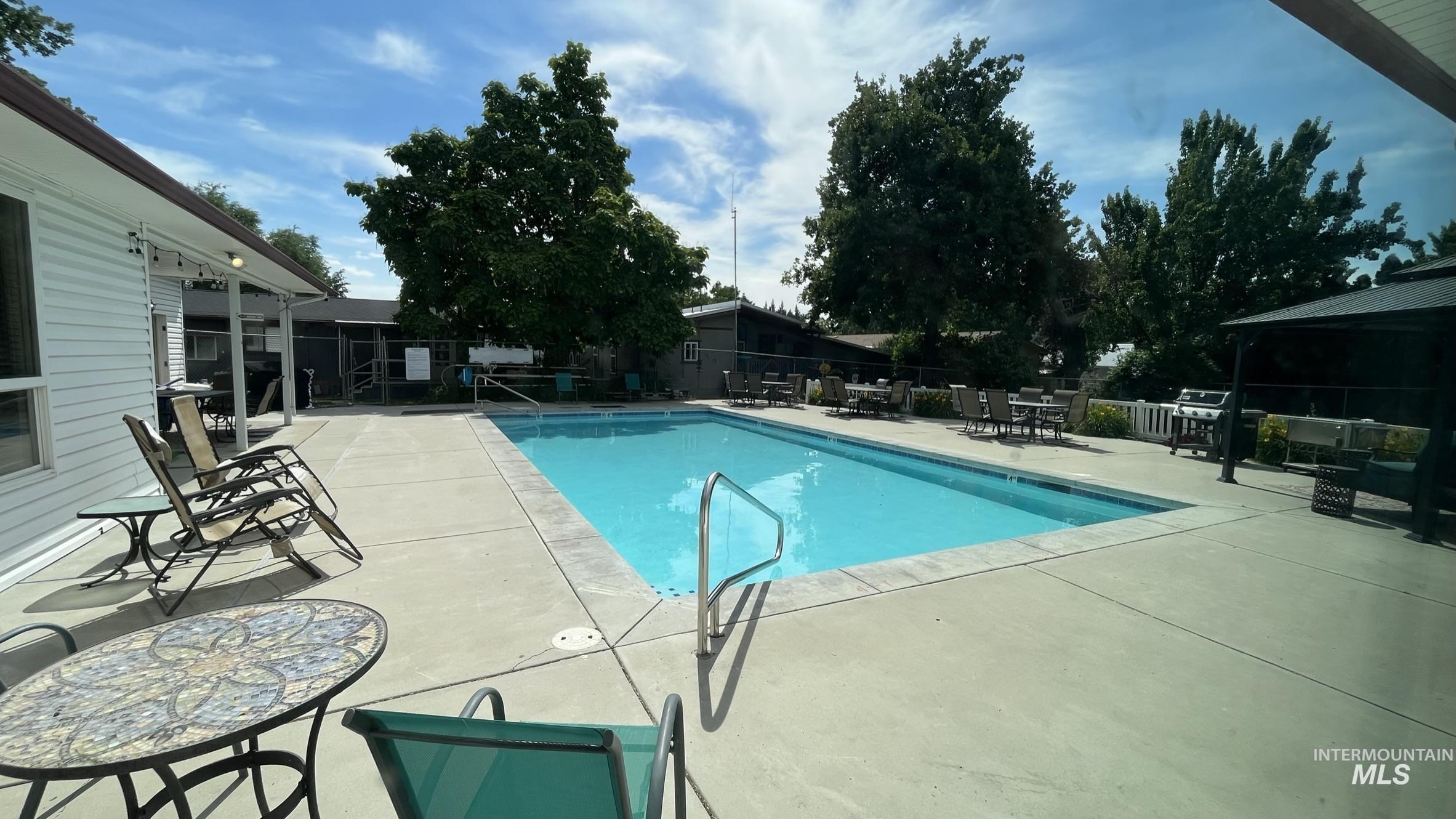 5692 N Confederate Lane, Boise, Idaho 83714, 3 Bedrooms, 2 Bathrooms, Residential For Sale, Price $189,000, 98983536