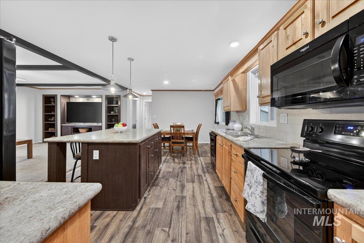 5692 N Confederate Lane, Boise, Idaho 83714, 3 Bedrooms, 2 Bathrooms, Residential For Sale, Price $189,000, 98983536