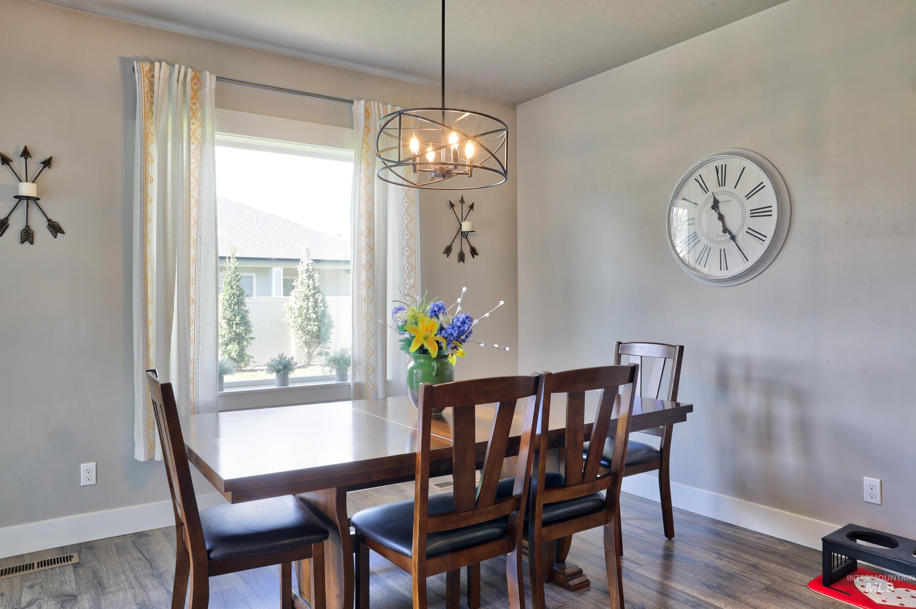 505 E Pascua, Kuna, Idaho 83634, 4 Bedrooms, 2 Bathrooms, Residential For Sale, Price $599,997,MLS 98983538