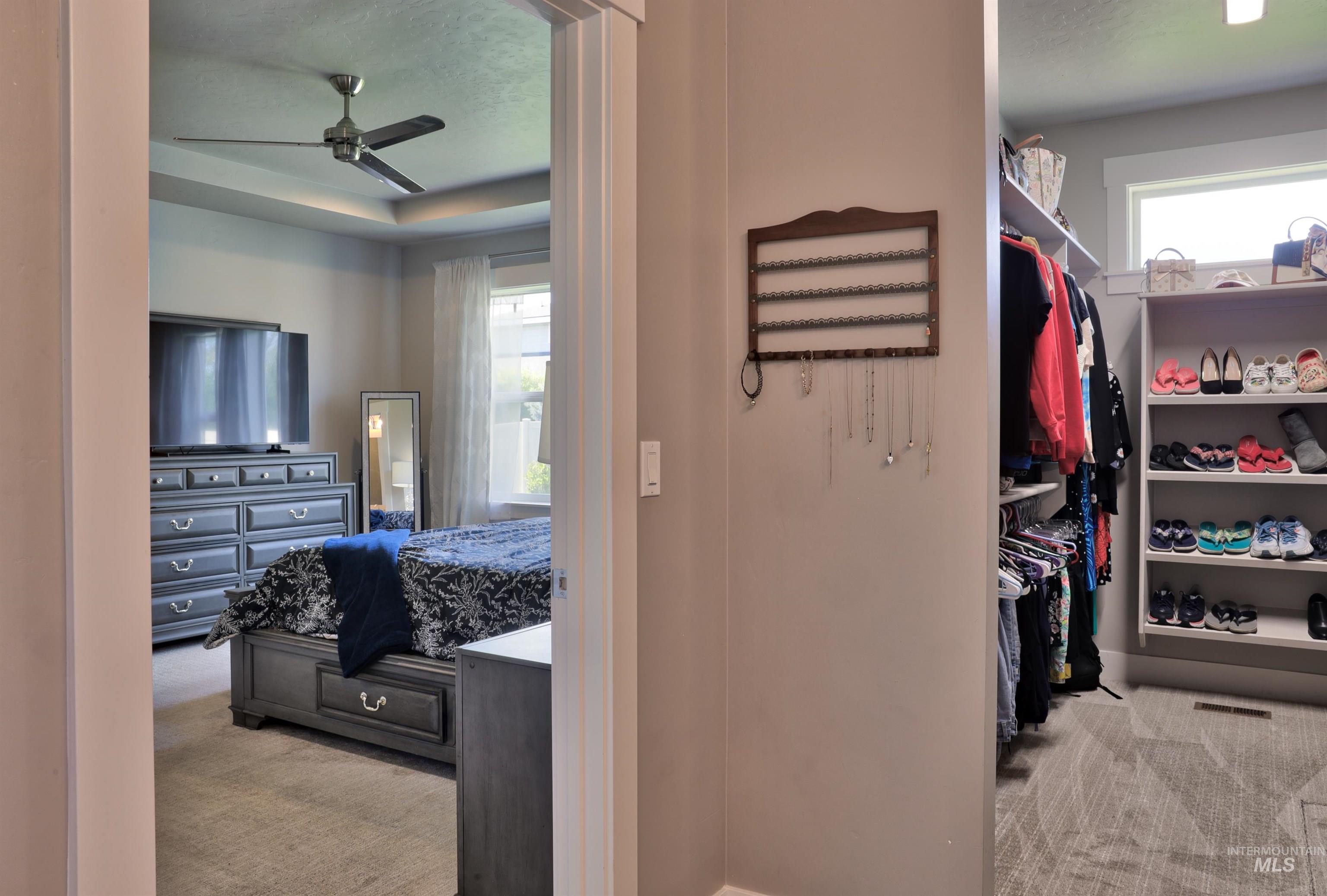 505 E Pascua, Kuna, Idaho 83634, 4 Bedrooms, 2 Bathrooms, Residential For Sale, Price $599,997,MLS 98983538