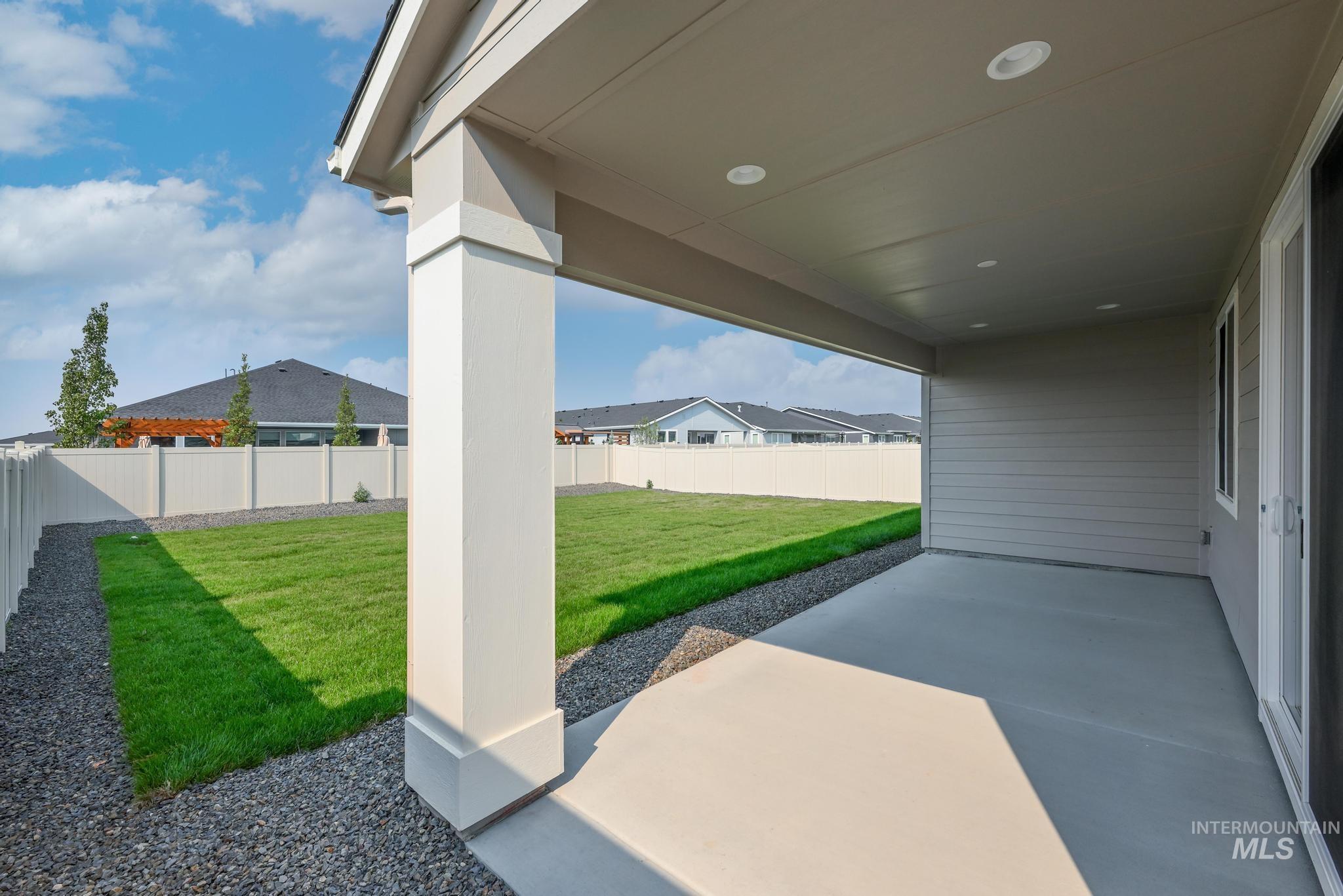 6058 W Snow Currant St, Meridian, Idaho 83646, 3 Bedrooms, 2 Bathrooms, Residential For Sale, Price $534,000,MLS 98983543