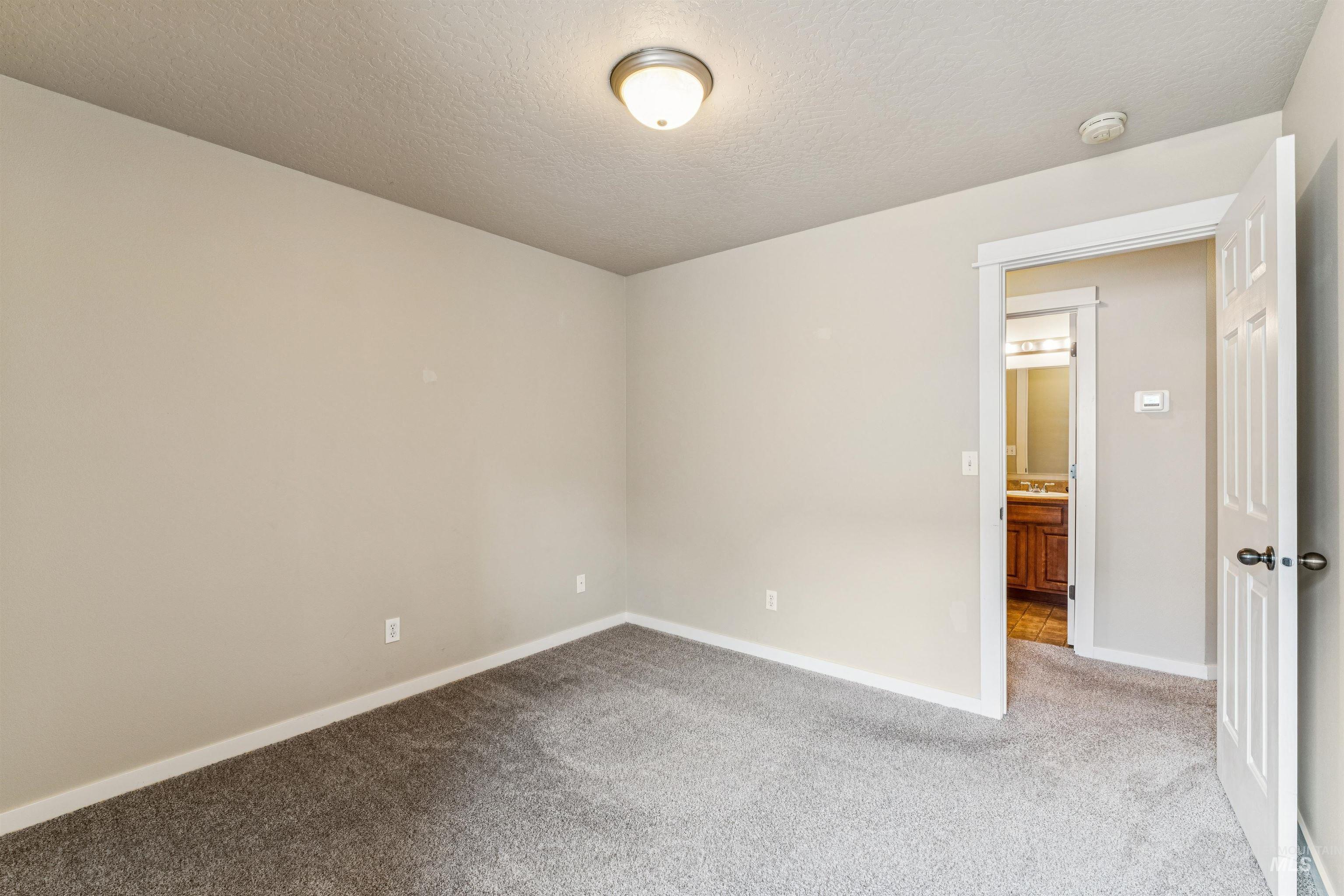 11427 W Silverview St., Boise, Idaho 83713, 3 Bedrooms, 2 Bathrooms, Residential For Sale, Price $399,900, 98983545