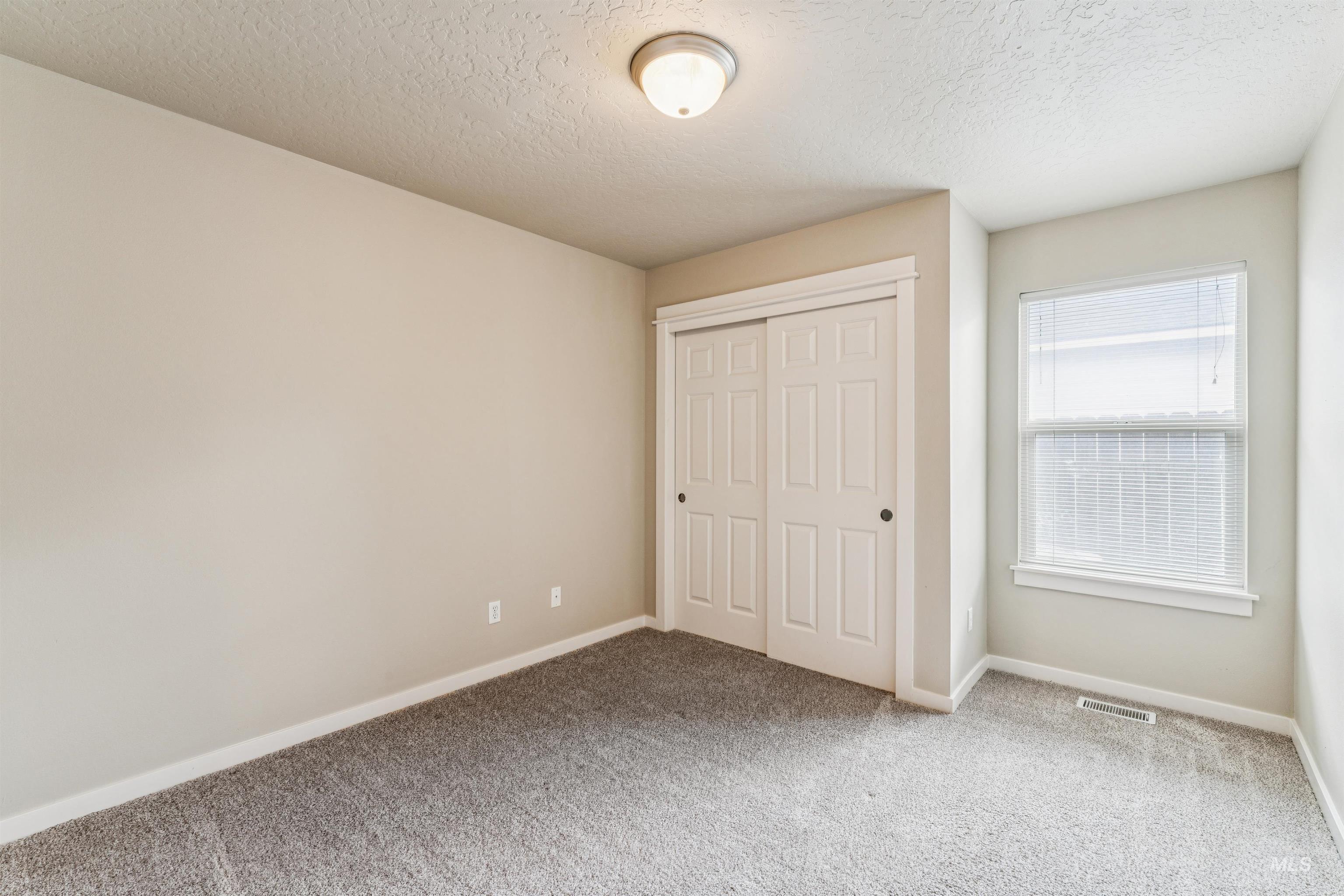 11427 W Silverview St., Boise, Idaho 83713, 3 Bedrooms, 2 Bathrooms, Residential For Sale, Price $399,900,MLS 98983545