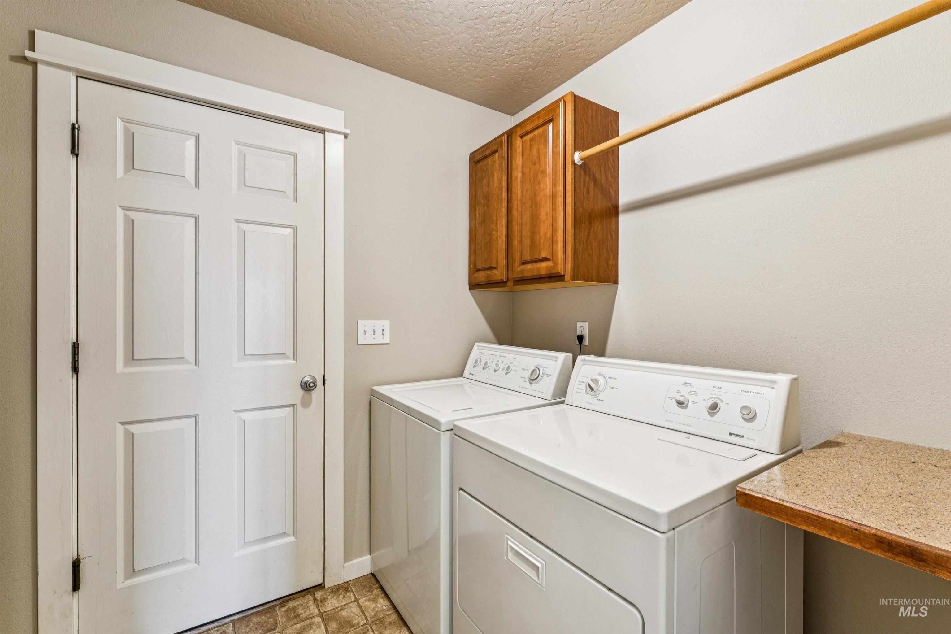 11427 W Silverview St., Boise, Idaho 83713, 3 Bedrooms, 2 Bathrooms, Residential For Sale, Price $399,900, 98983545