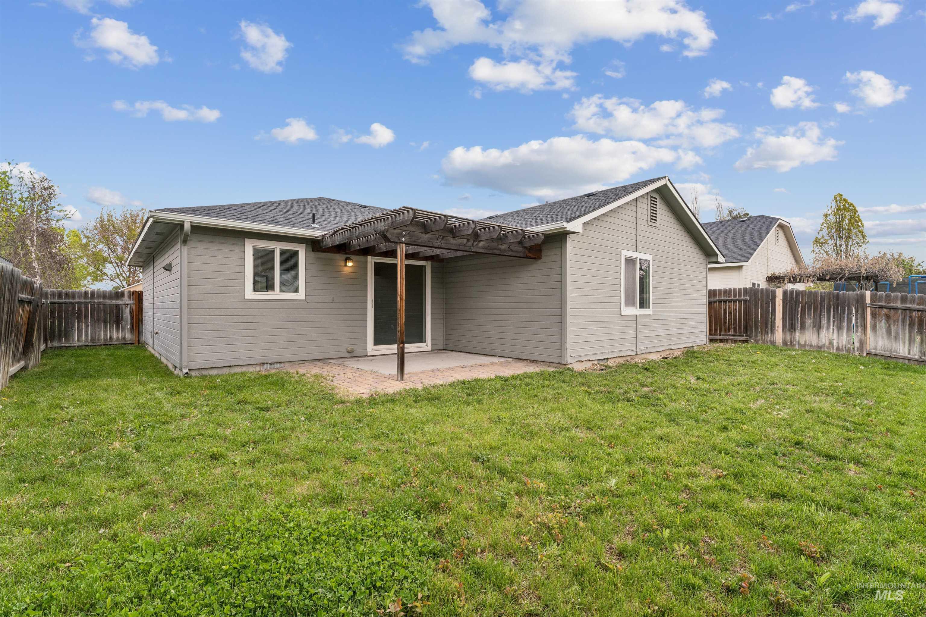 11427 W Silverview St., Boise, Idaho 83713, 3 Bedrooms, 2 Bathrooms, Residential For Sale, Price $399,900, 98983545