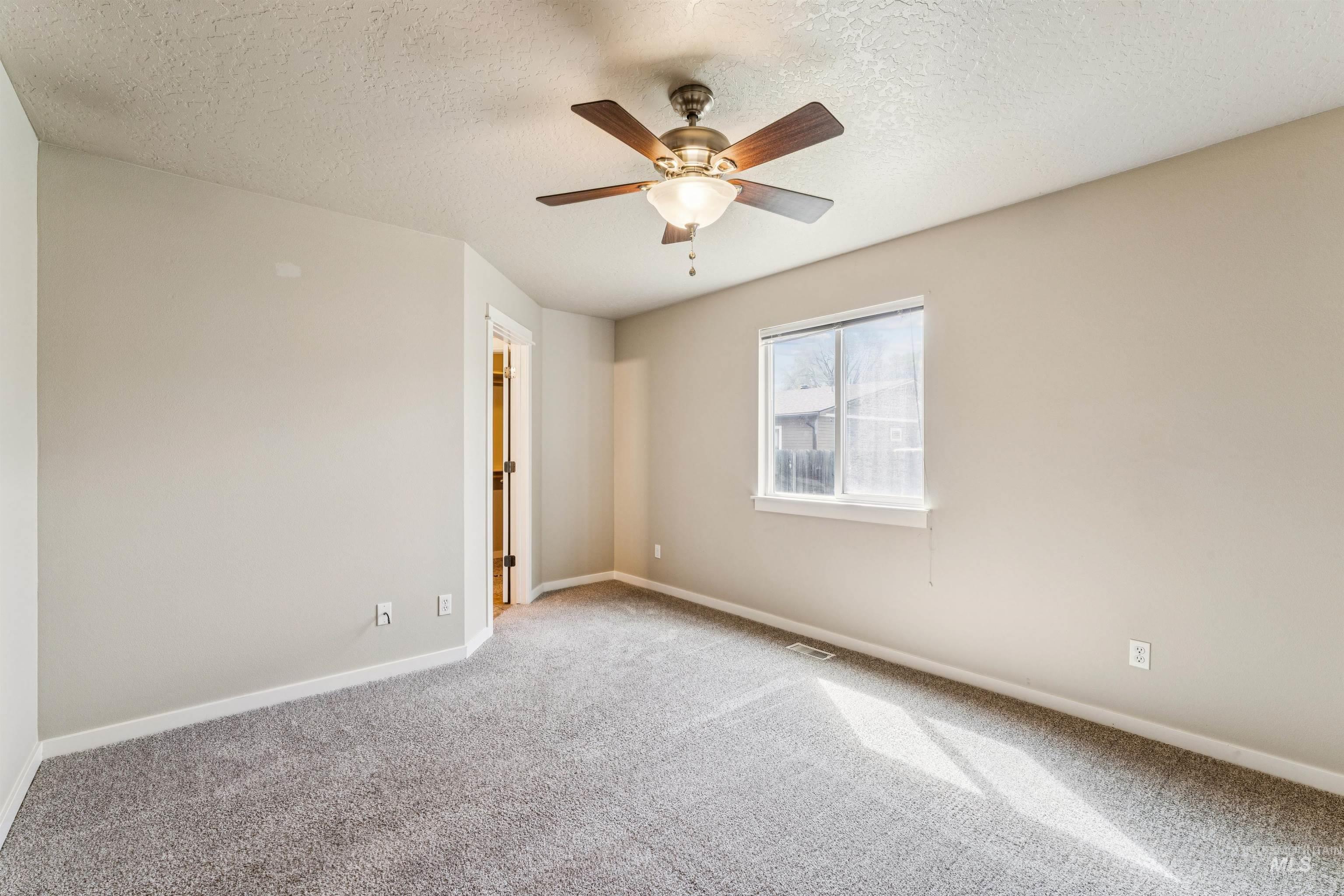 11427 W Silverview St., Boise, Idaho 83713, 3 Bedrooms, 2 Bathrooms, Residential For Sale, Price $399,900,MLS 98983545