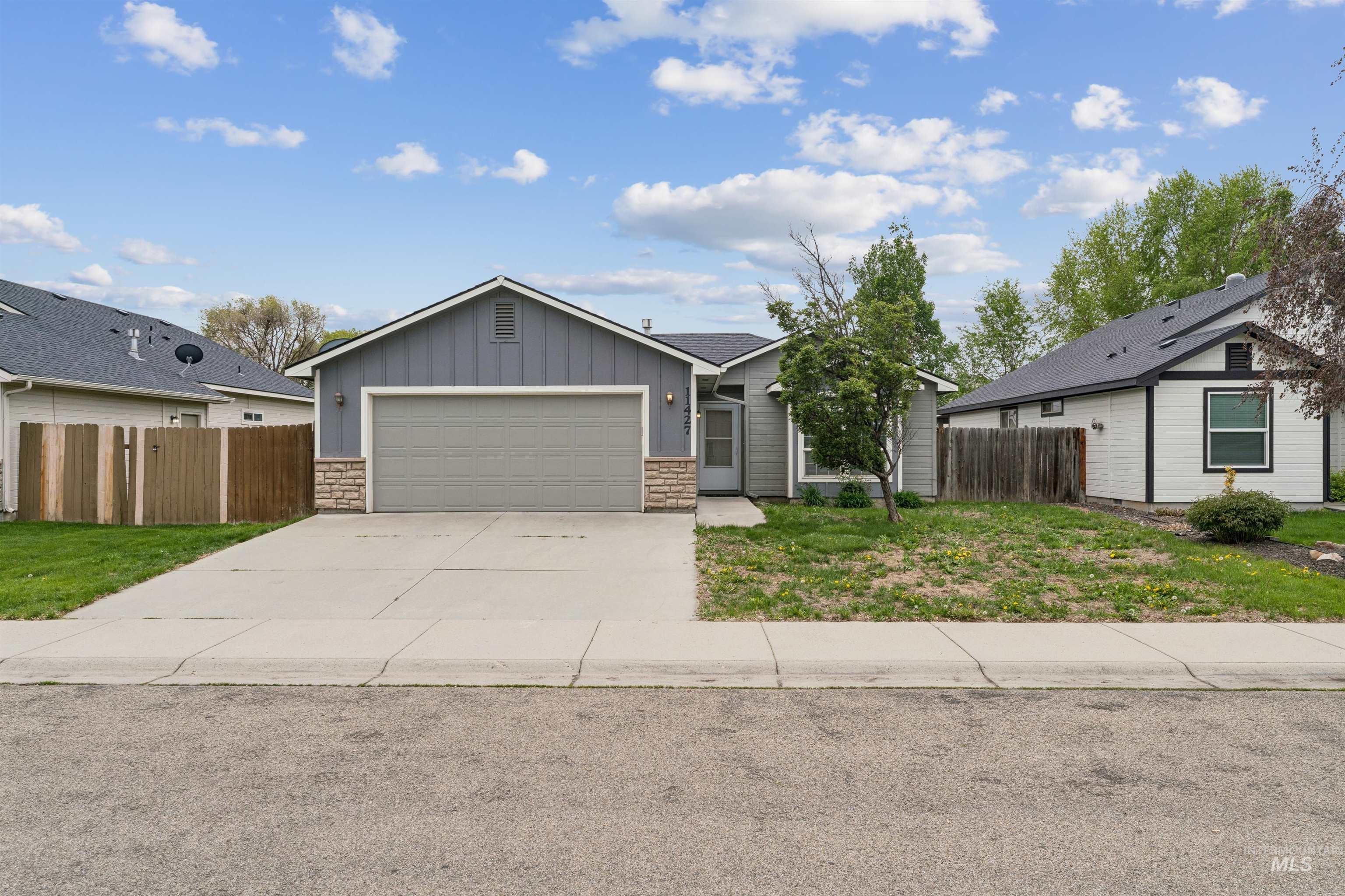 11427 W Silverview St., Boise, Idaho 83713, 3 Bedrooms, 2 Bathrooms, Residential For Sale, Price $399,900,MLS 98983545