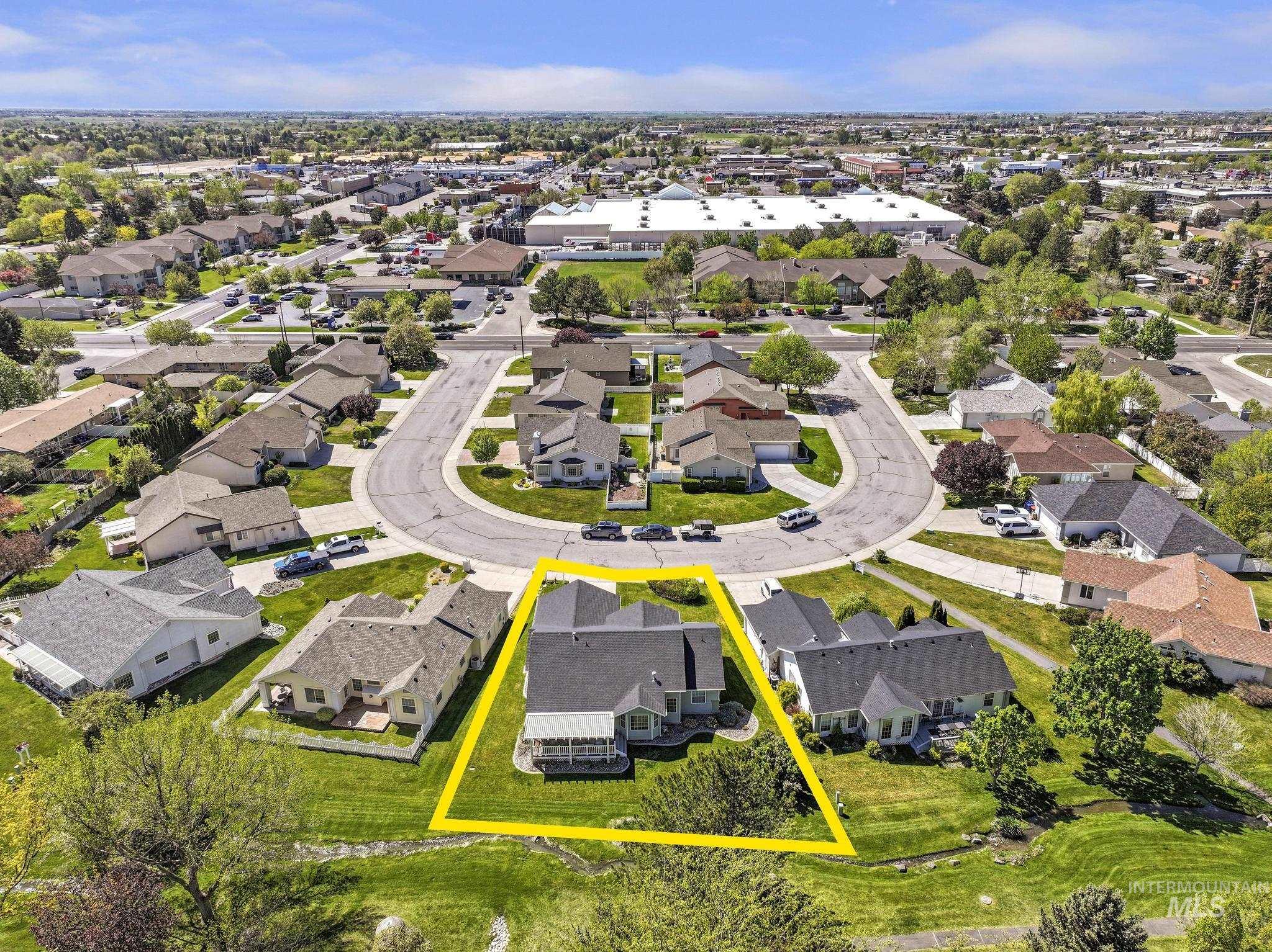 1558 Brookside Loop, Twin Falls, Idaho 83301-3470, 3 Bedrooms, 2 Bathrooms, Residential For Sale, Price $420,369,MLS 98983546