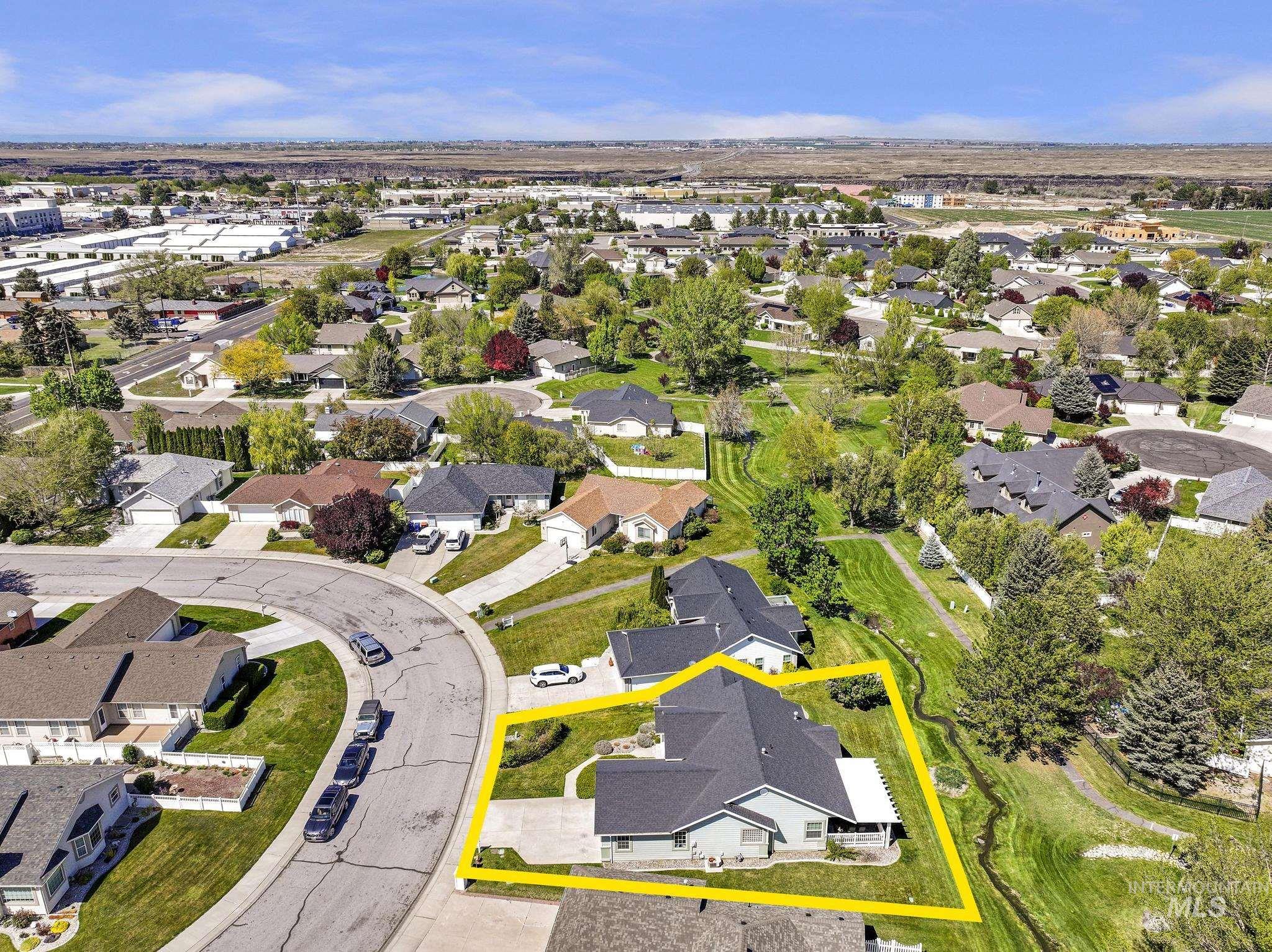 1558 Brookside Loop, Twin Falls, Idaho 83301-3470, 3 Bedrooms, 2 Bathrooms, Residential For Sale, Price $420,369,MLS 98983546