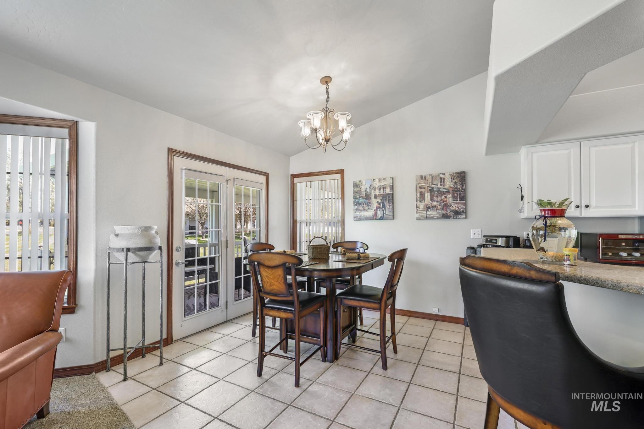 1558 Brookside Loop, Twin Falls, Idaho 83301-3470, 3 Bedrooms, 2 Bathrooms, Residential For Sale, Price $420,369,MLS 98983546