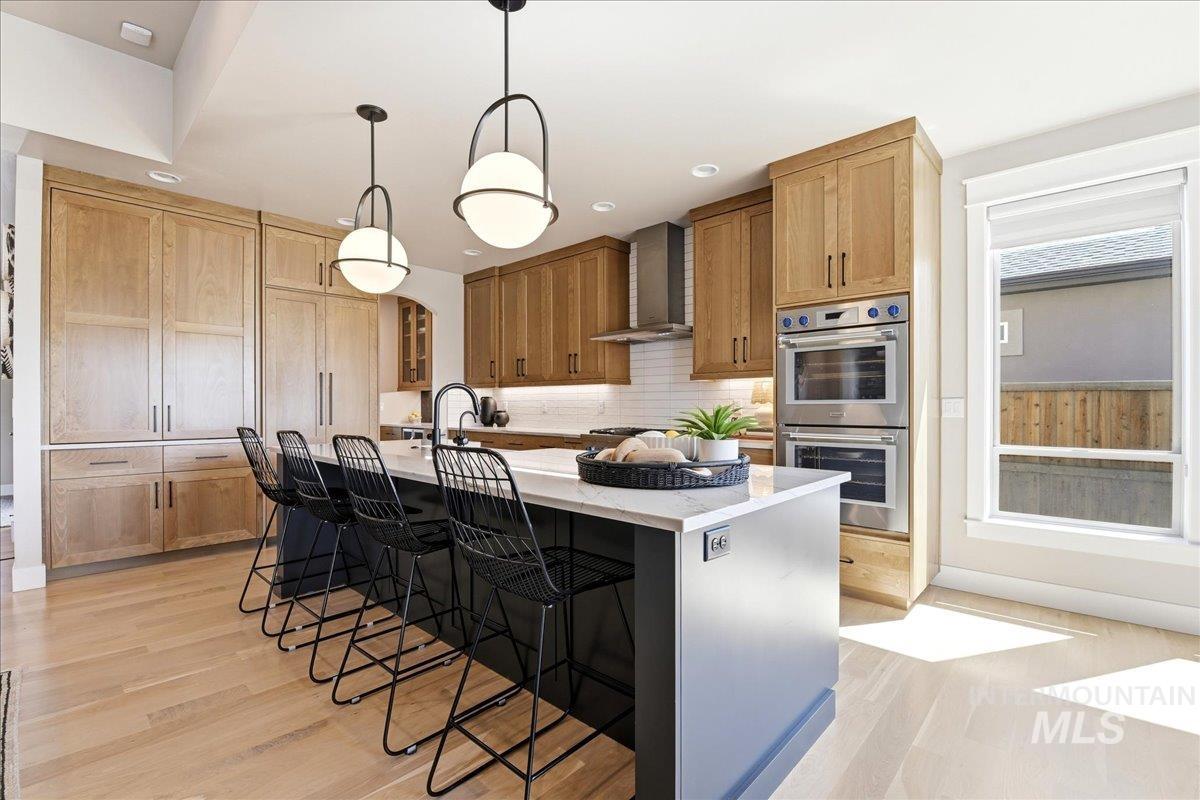 761 S Short Ln, Eagle, Idaho 83616, 4 Bedrooms, 3.5 Bathrooms, Residential For Sale, Price $1,295,000, 98983547