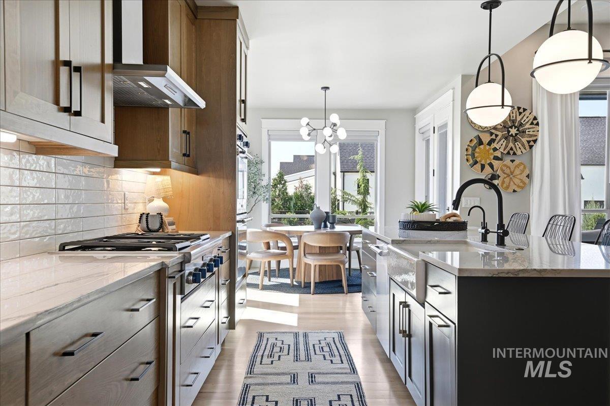 761 S Short Ln, Eagle, Idaho 83616, 4 Bedrooms, 3.5 Bathrooms, Residential For Sale, Price $1,295,000, 98983547