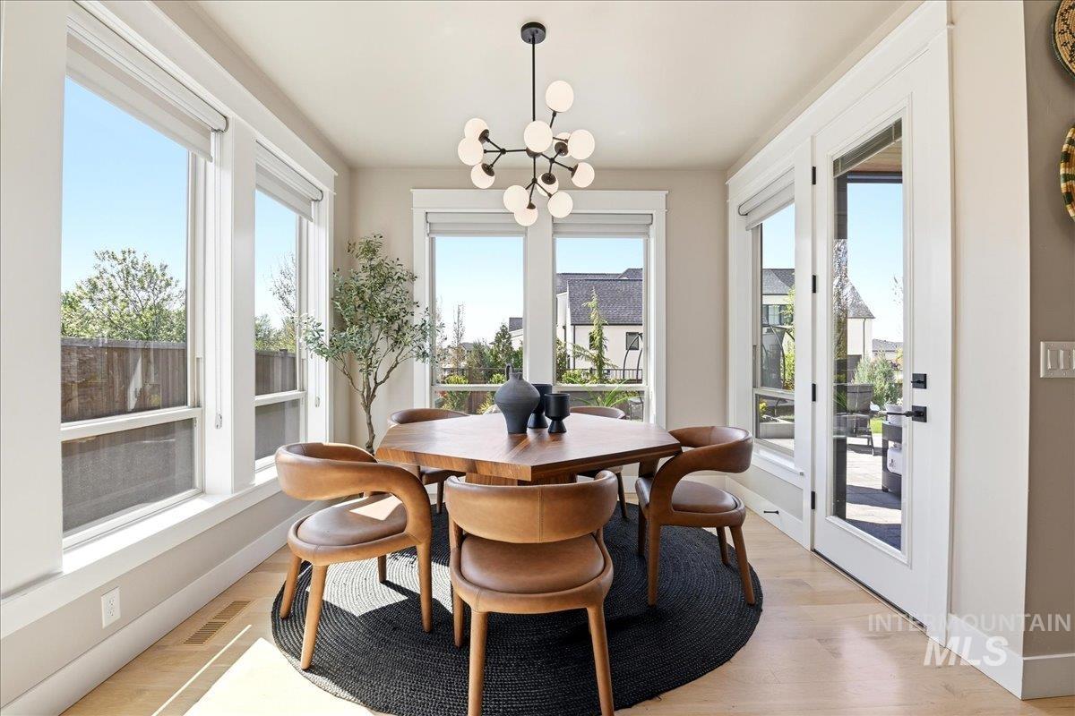 761 S Short Ln, Eagle, Idaho 83616, 4 Bedrooms, 3.5 Bathrooms, Residential For Sale, Price $1,295,000, 98983547