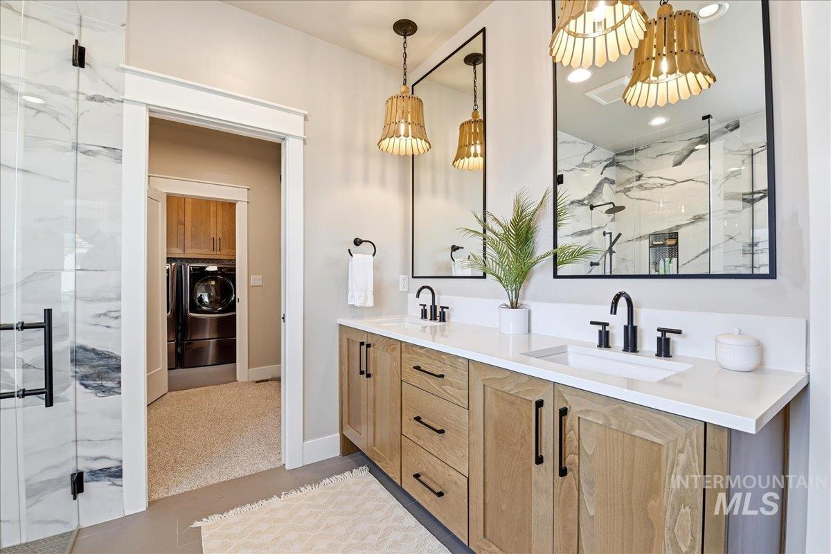 761 S Short Ln, Eagle, Idaho 83616, 4 Bedrooms, 3.5 Bathrooms, Residential For Sale, Price $1,295,000, 98983547