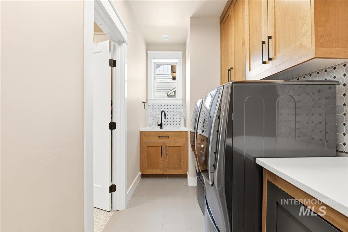 761 S Short Ln, Eagle, Idaho 83616, 4 Bedrooms, 3.5 Bathrooms, Residential For Sale, Price $1,295,000, 98983547