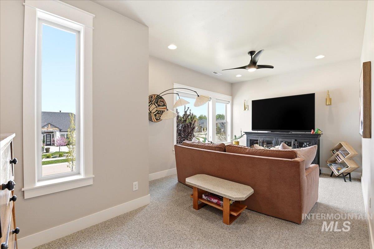 761 S Short Ln, Eagle, Idaho 83616, 4 Bedrooms, 3.5 Bathrooms, Residential For Sale, Price $1,295,000, 98983547