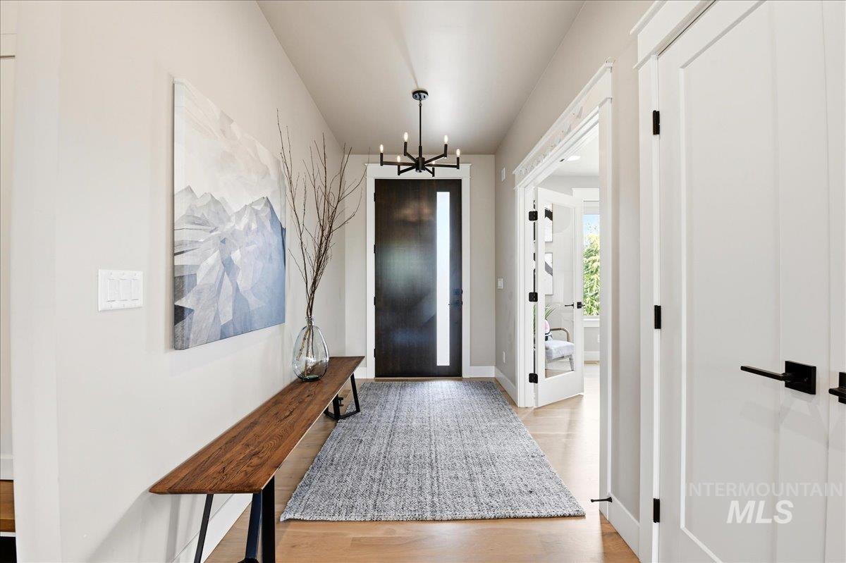 761 S Short Ln, Eagle, Idaho 83616, 4 Bedrooms, 3.5 Bathrooms, Residential For Sale, Price $1,295,000, 98983547