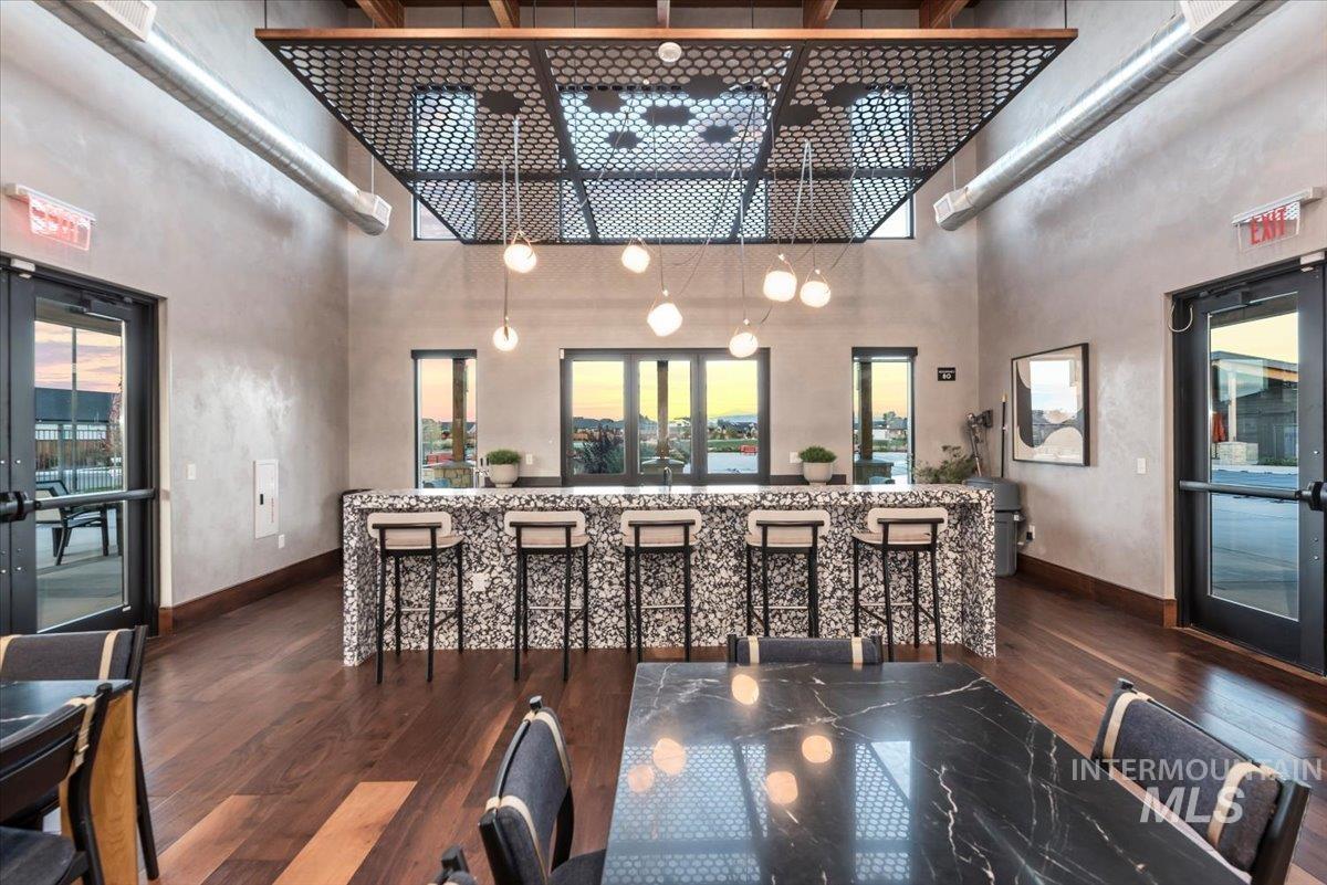 761 S Short Ln, Eagle, Idaho 83616, 4 Bedrooms, 3.5 Bathrooms, Residential For Sale, Price $1,295,000, 98983547