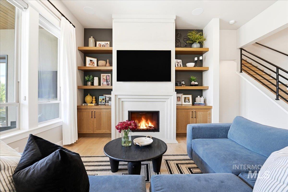 761 S Short Ln, Eagle, Idaho 83616, 4 Bedrooms, 3.5 Bathrooms, Residential For Sale, Price $1,295,000, 98983547