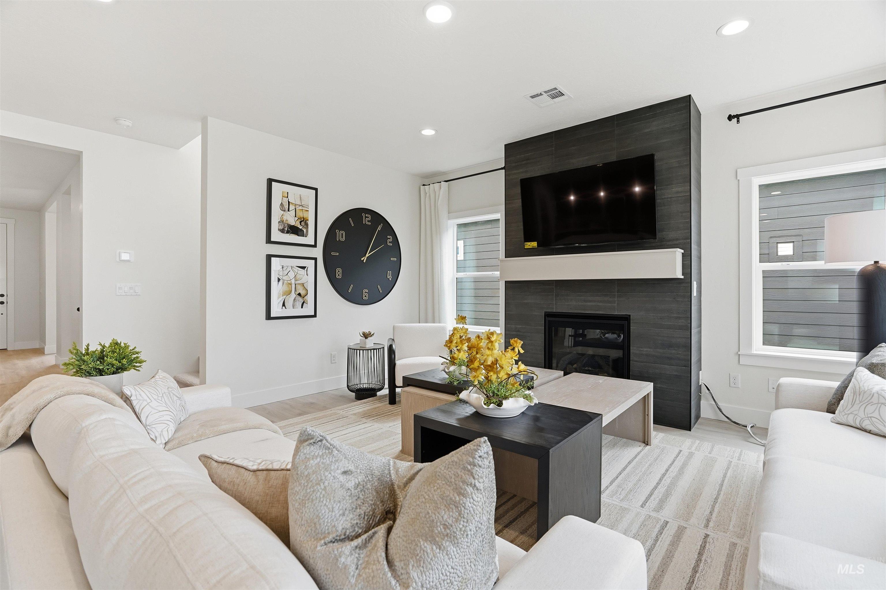 4322 Dawnstar Ave, Caldwell, Idaho 83607, 4 Bedrooms, 2.5 Bathrooms, Residential For Sale, Price $461,990, 98983548