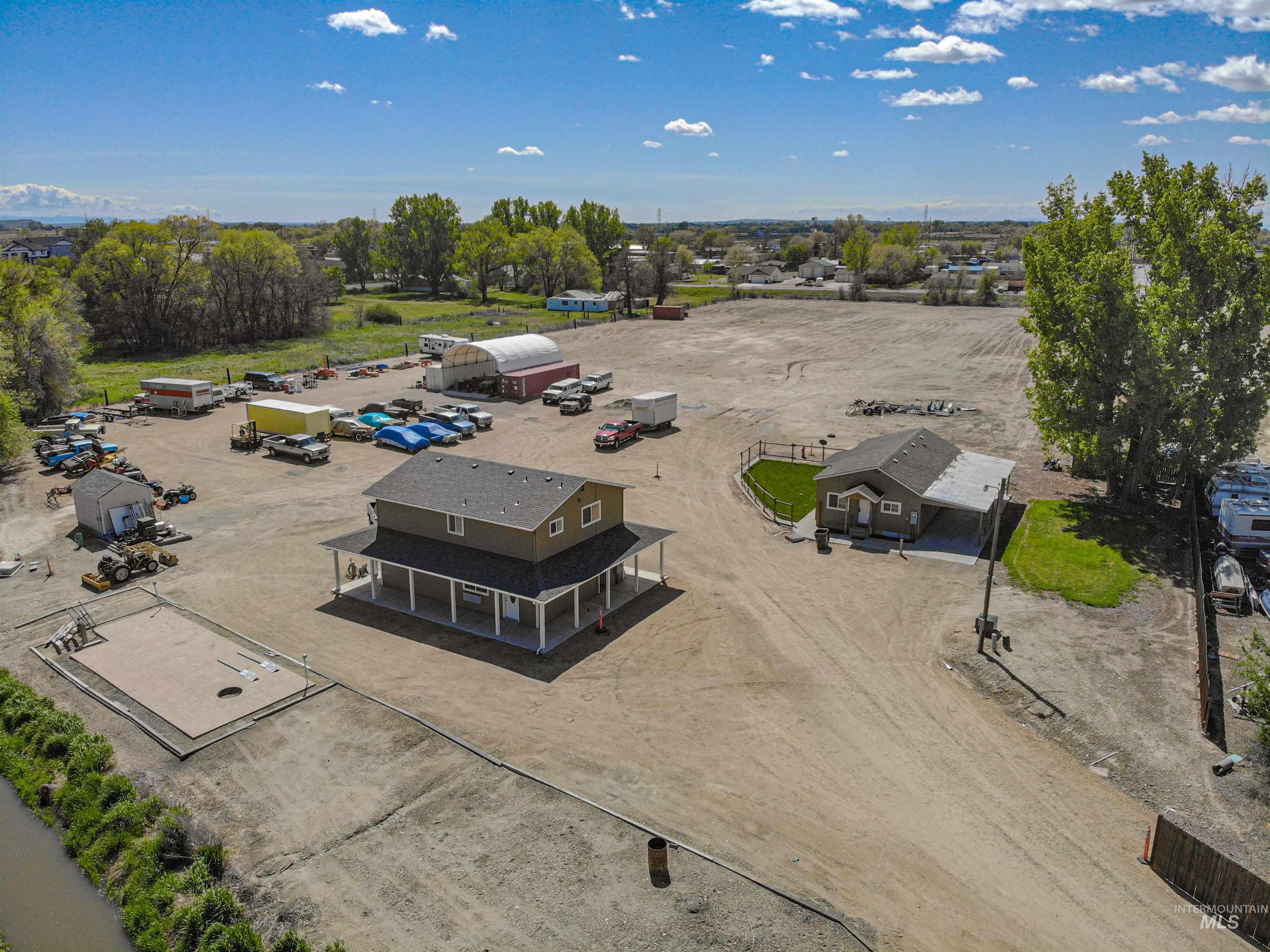 1070 Dewitt, Payette, Idaho 83661, 2 Bedrooms, 2 Bathrooms, Residential For Sale, Price $820,000,MLS 98983550