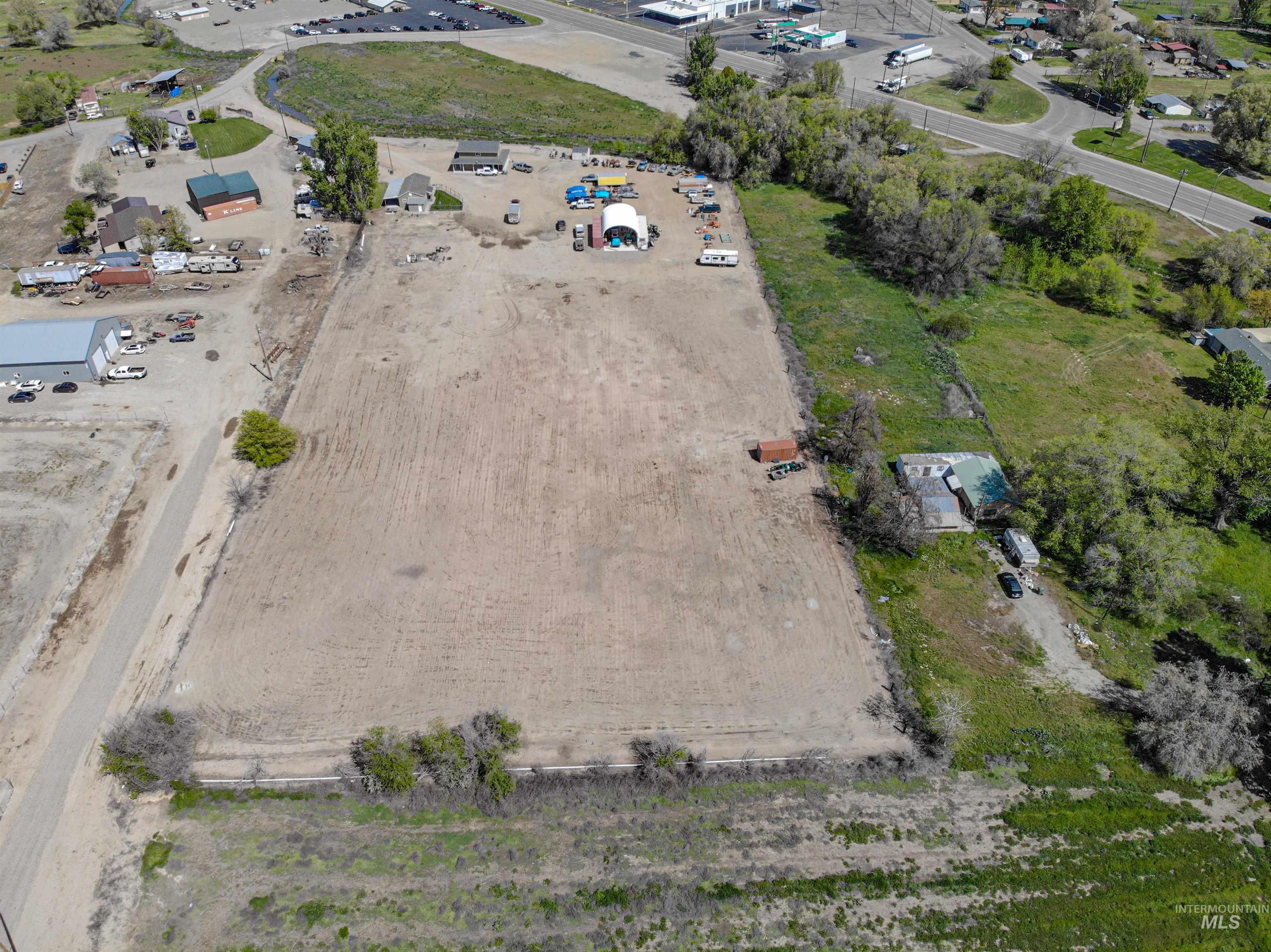 1070 Dewitt, Payette, Idaho 83661, 2 Bedrooms, 2 Bathrooms, Residential For Sale, Price $820,000,MLS 98983550