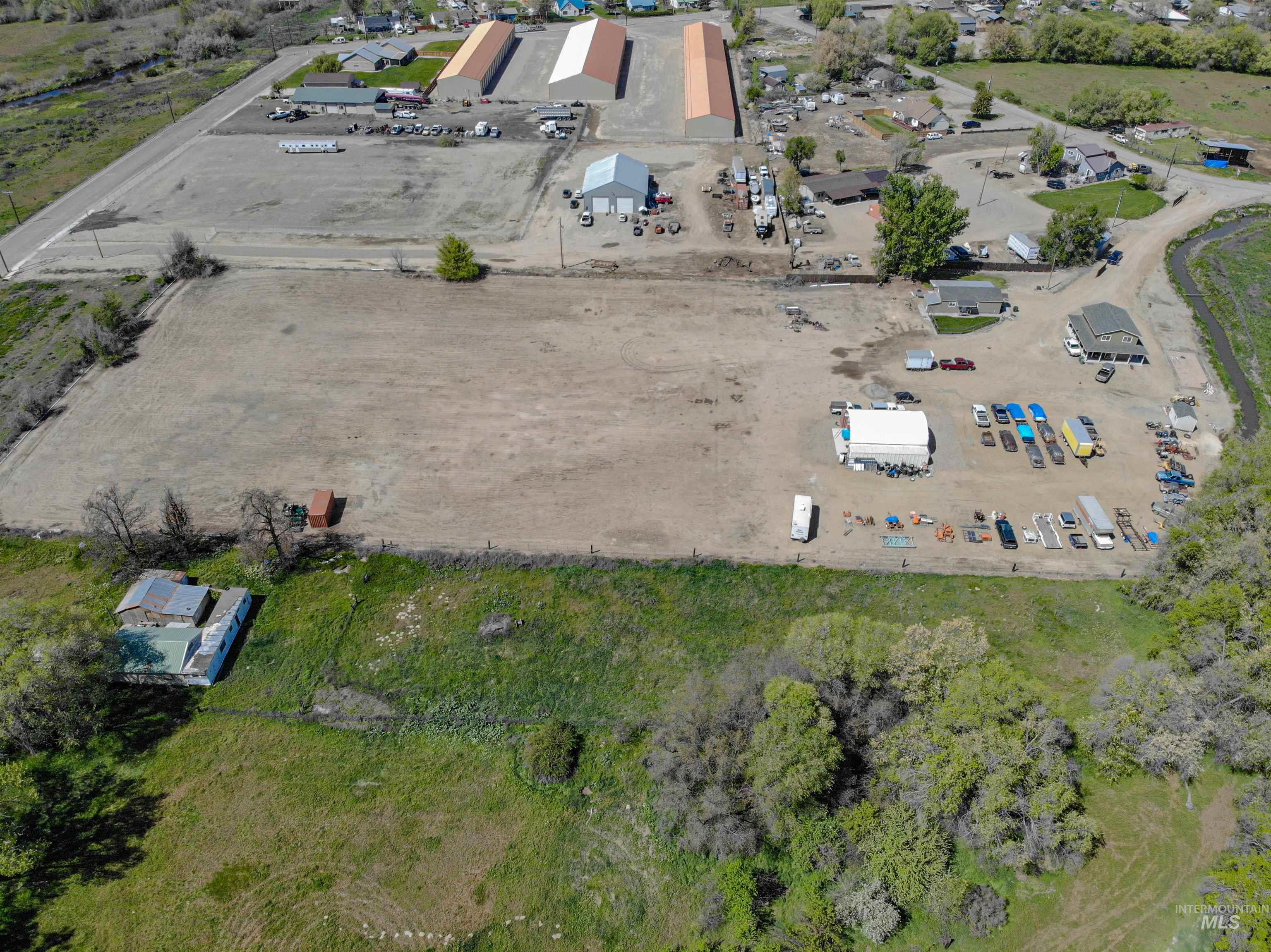 1070 Dewitt, Payette, Idaho 83661, 2 Bedrooms, 2 Bathrooms, Residential For Sale, Price $820,000,MLS 98983550