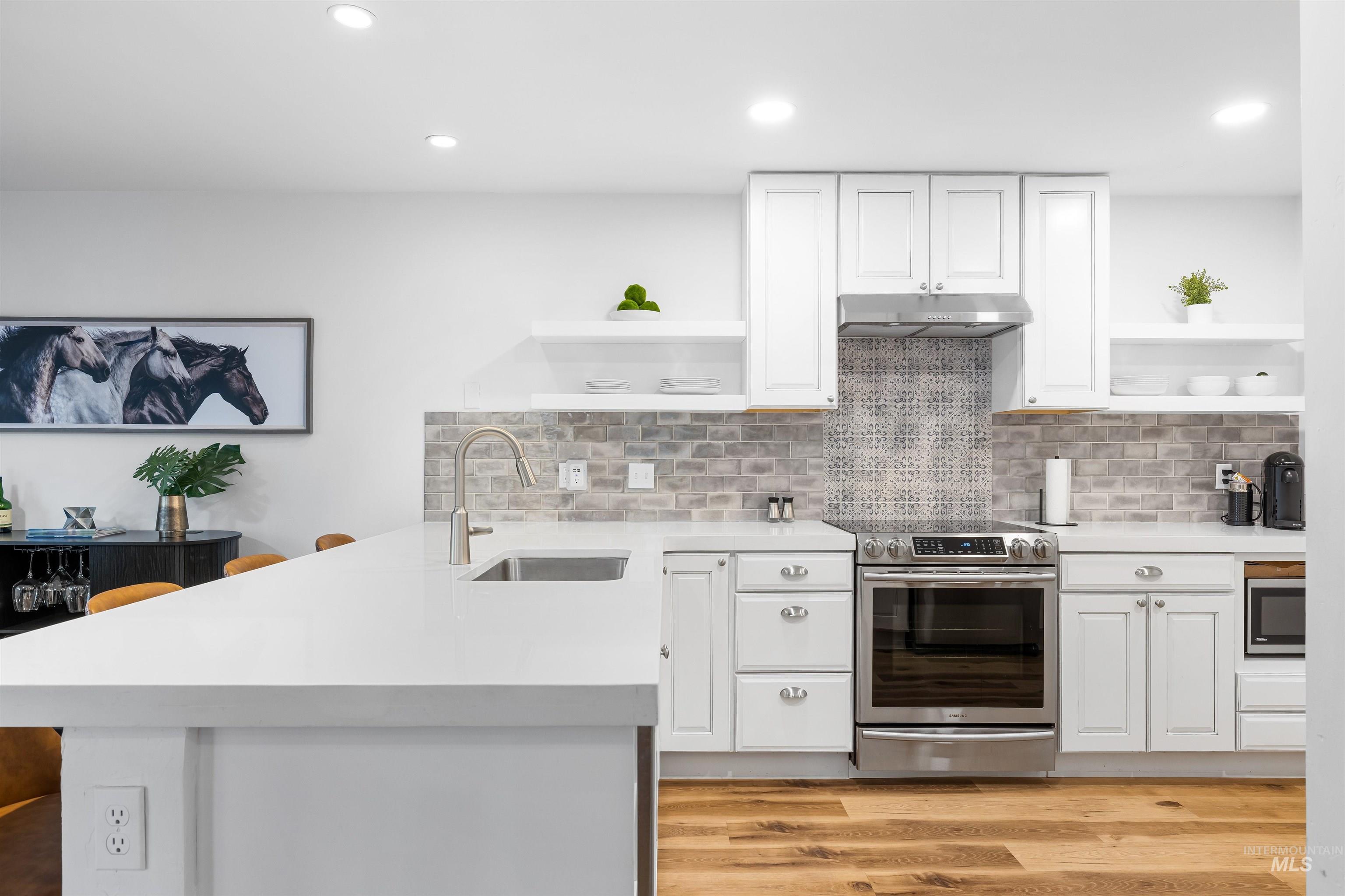 15 Buck Lane, Sun Valley, Idaho 83533, 2 Bedrooms, 2.5 Bathrooms, Residential For Sale, Price $1,495,000, 98983552