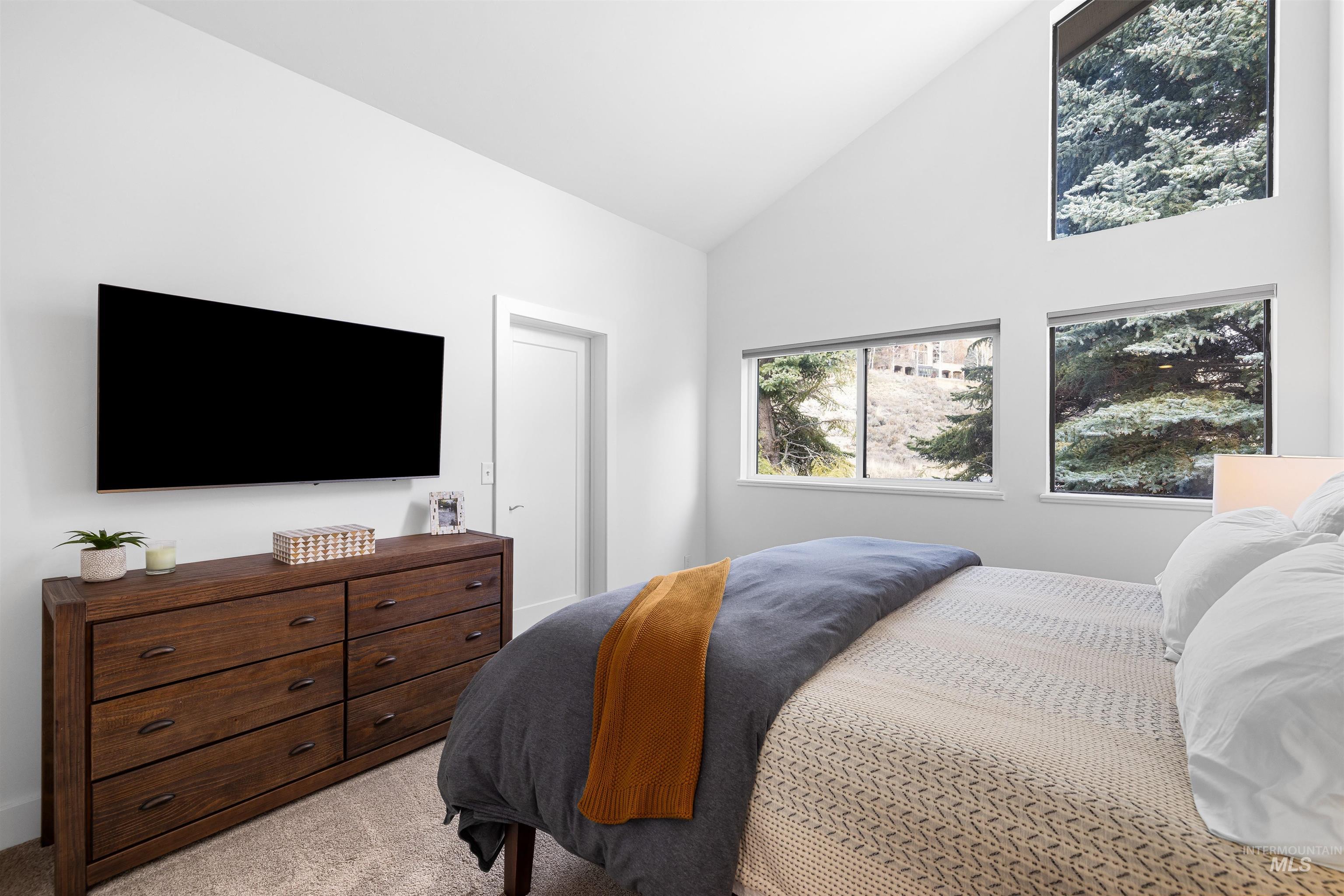 15 Buck Lane, Sun Valley, Idaho 83533, 2 Bedrooms, 2.5 Bathrooms, Residential For Sale, Price $1,495,000, 98983552