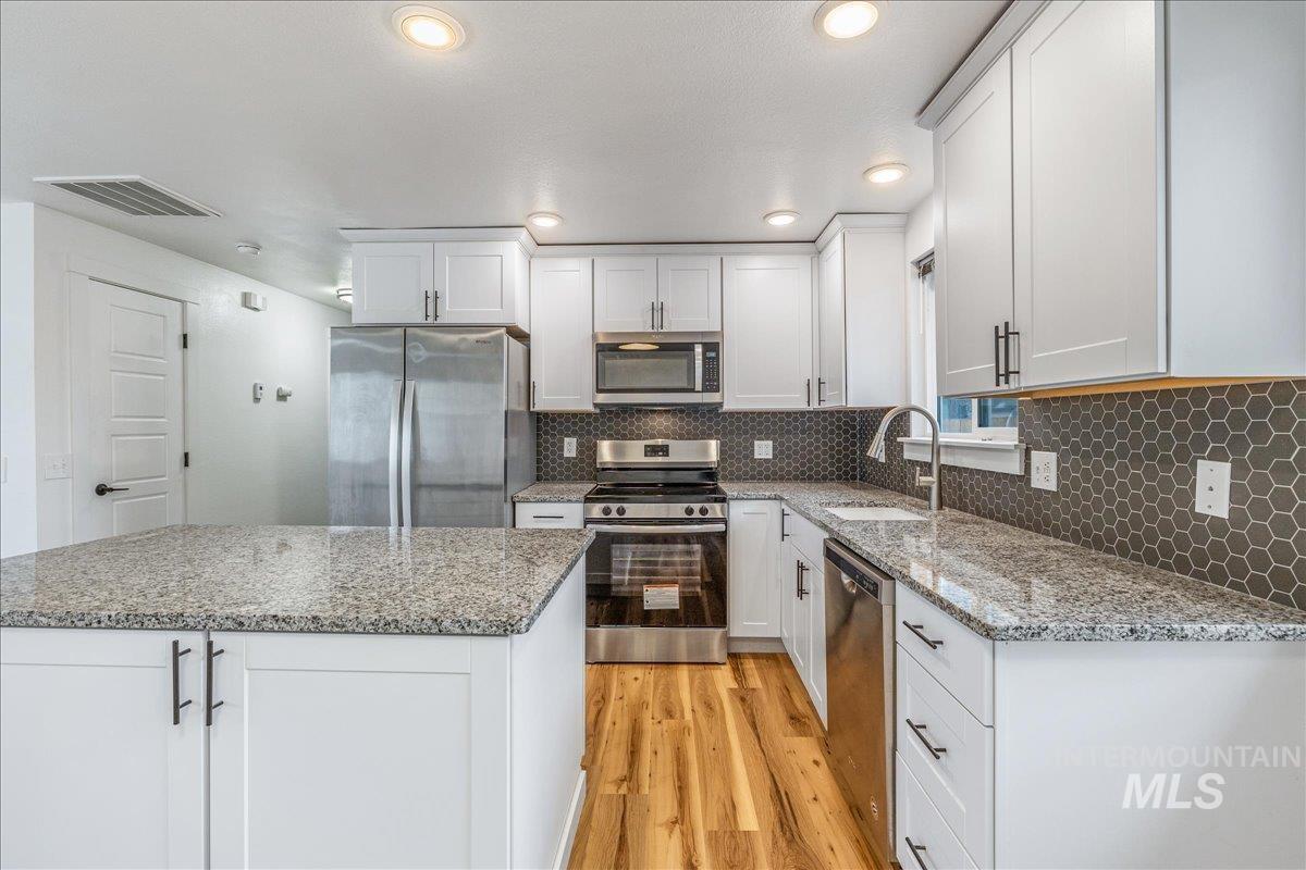 1600 W Wright St, Boise, Idaho 83705-4867, 3 Bedrooms, 1 Bathroom, Residential For Sale, Price $415,000,MLS 98983554