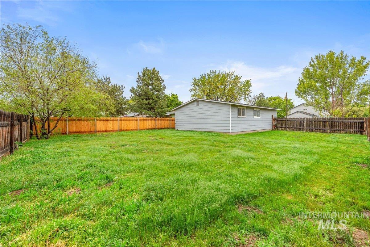 1600 W Wright St, Boise, Idaho 83705-4867, 3 Bedrooms, 1 Bathroom, Residential For Sale, Price $415,000,MLS 98983554