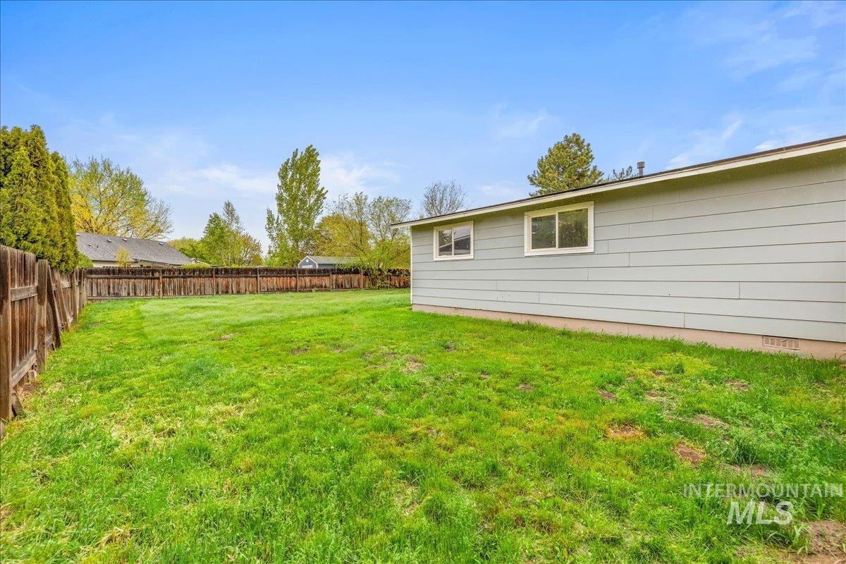 1600 W Wright St, Boise, Idaho 83705-4867, 3 Bedrooms, 1 Bathroom, Residential For Sale, Price $415,000,MLS 98983554