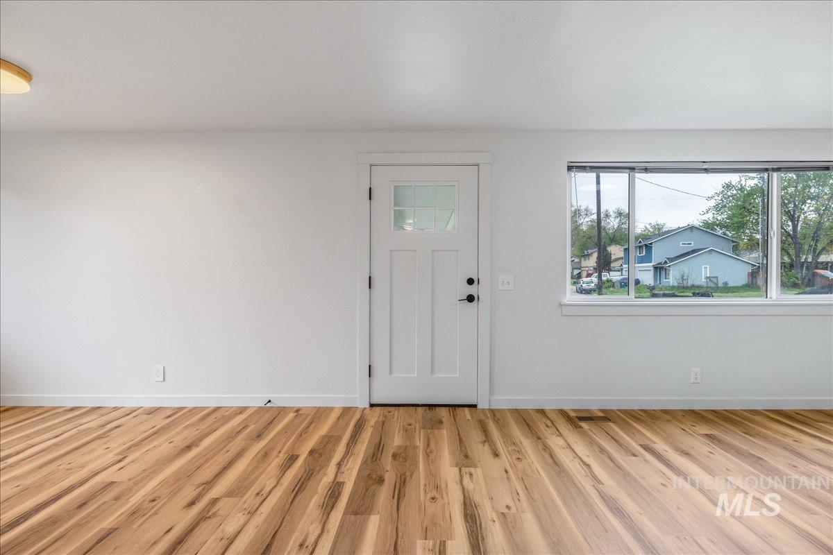 1600 W Wright St, Boise, Idaho 83705-4867, 3 Bedrooms, 1 Bathroom, Residential For Sale, Price $415,000,MLS 98983554