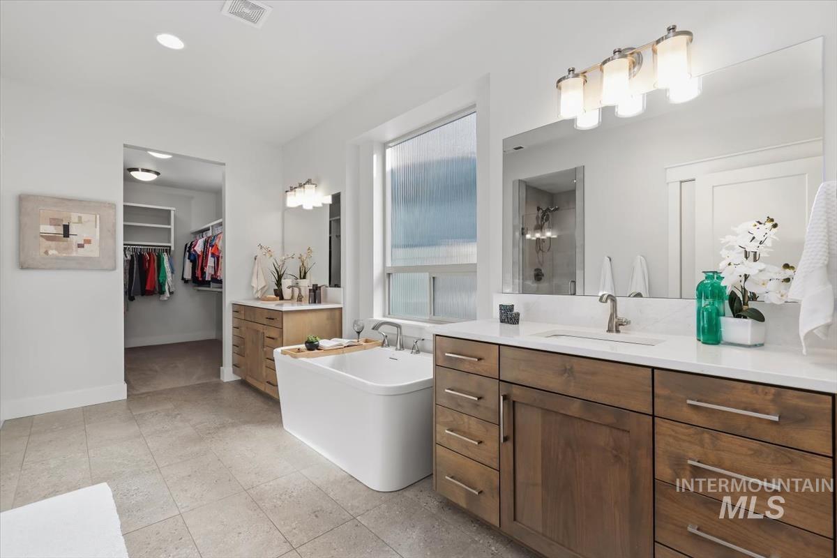 1447 E Spartan Ln, Eagle, Idaho 83616, 3 Bedrooms, 3.5 Bathrooms, Residential For Sale, Price $810,000, 98983555