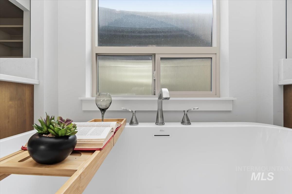 1447 E Spartan Ln, Eagle, Idaho 83616, 3 Bedrooms, 3.5 Bathrooms, Residential For Sale, Price $810,000, 98983555