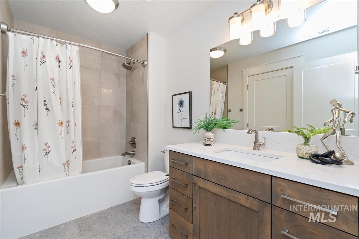 1447 E Spartan Ln, Eagle, Idaho 83616, 3 Bedrooms, 3.5 Bathrooms, Residential For Sale, Price $810,000, 98983555