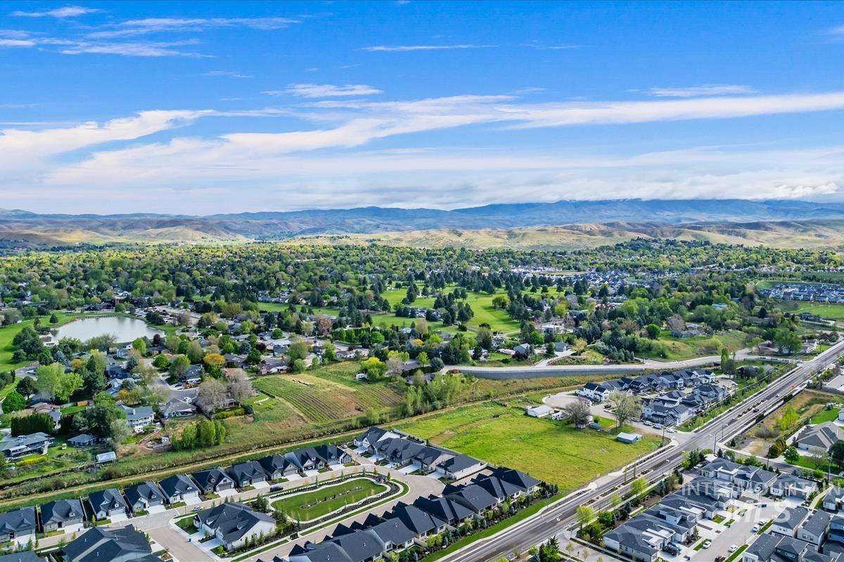 1447 E Spartan Ln, Eagle, Idaho 83616, 3 Bedrooms, 3.5 Bathrooms, Residential For Sale, Price $810,000, 98983555